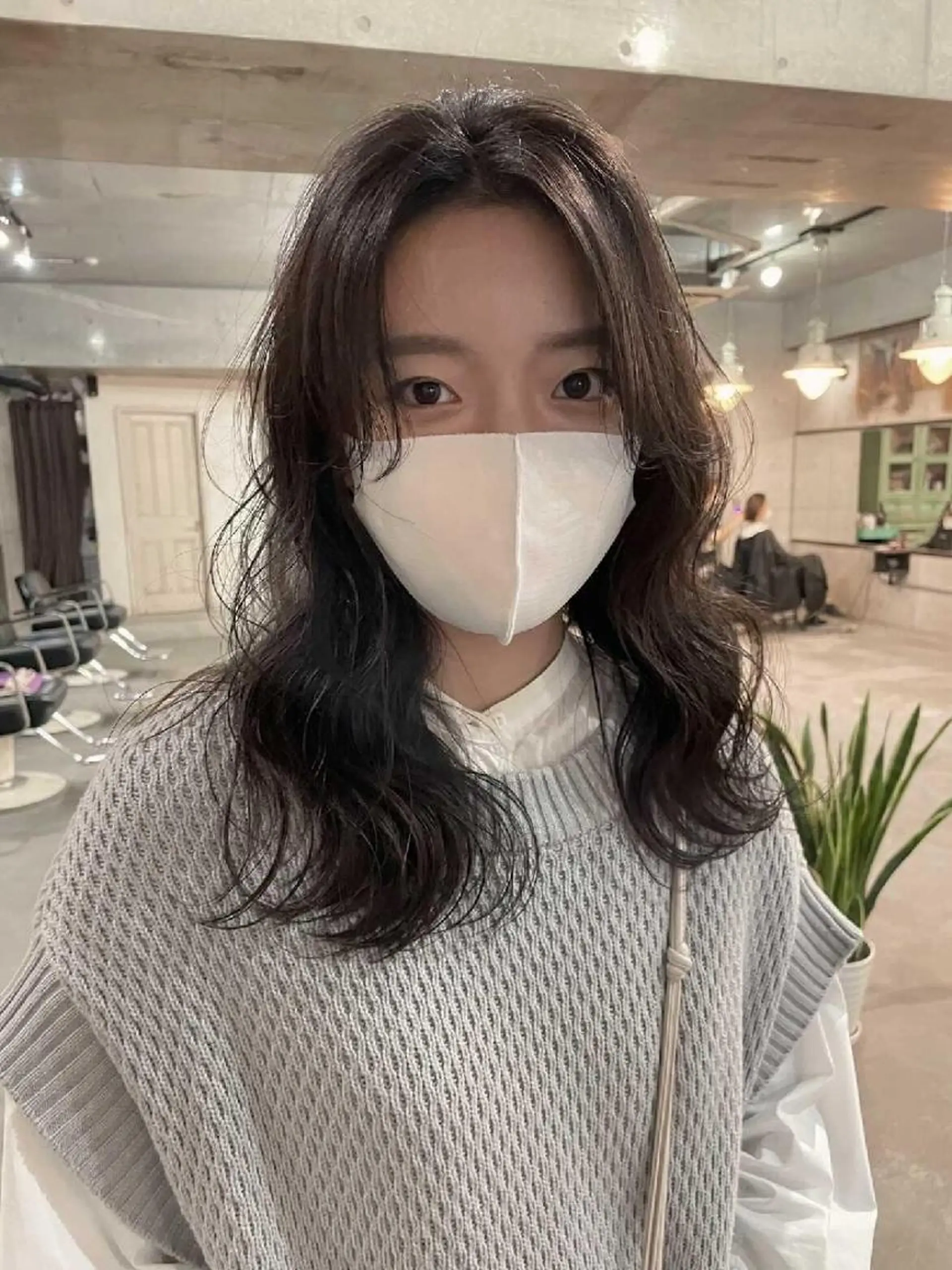 セミロング カラー ヘアアレンジ カット ヘアカラー トリートメント 南堀江 möwen ( メーヴェ )所属・mowen RUIのヘアスタイル