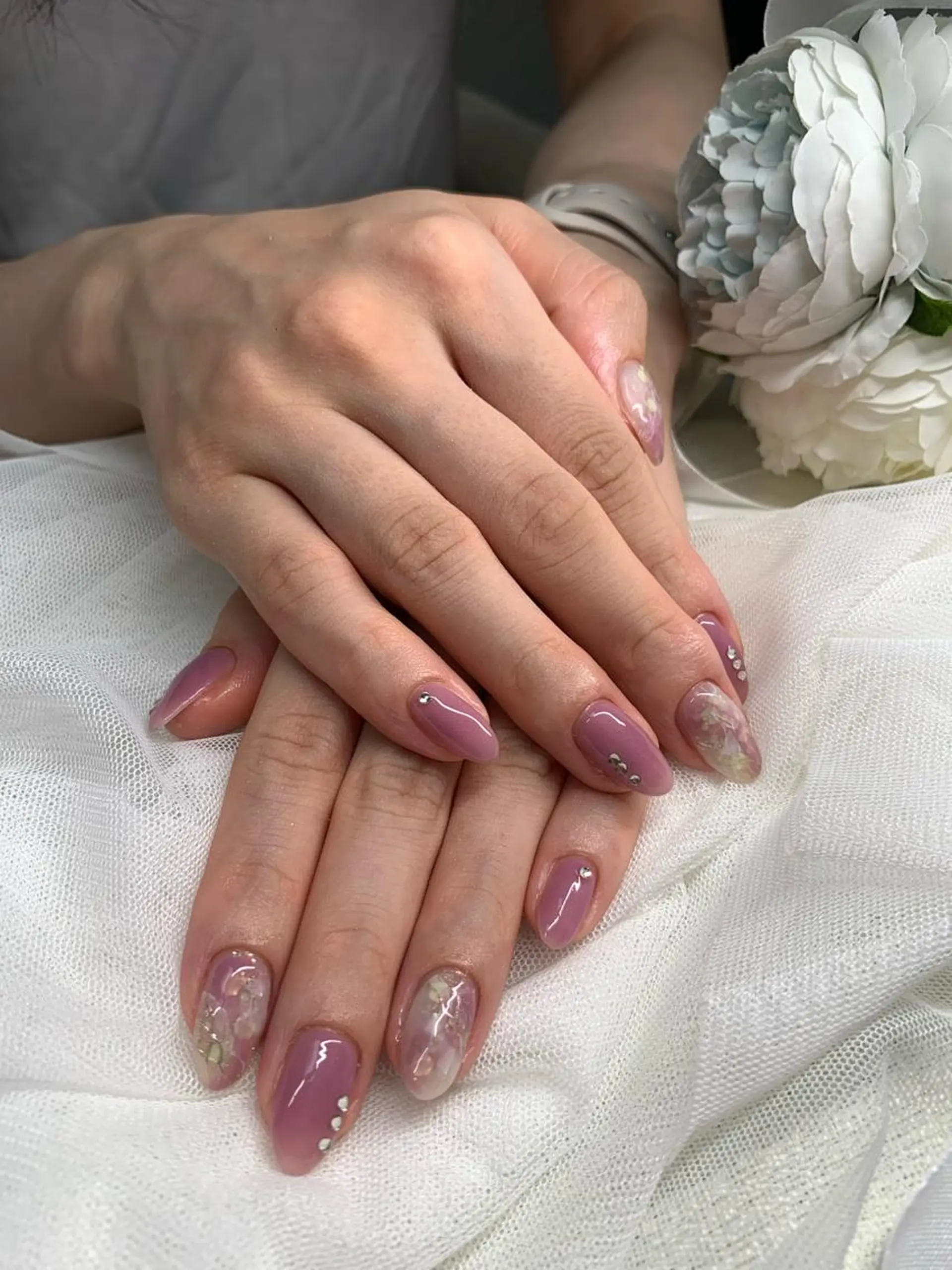 ネイル ジェルネイル ゴージャス ハート ニュアンスネイル スカルプネイル ハンドネイル ハンドケア Kira Nailのネイルデザイン
