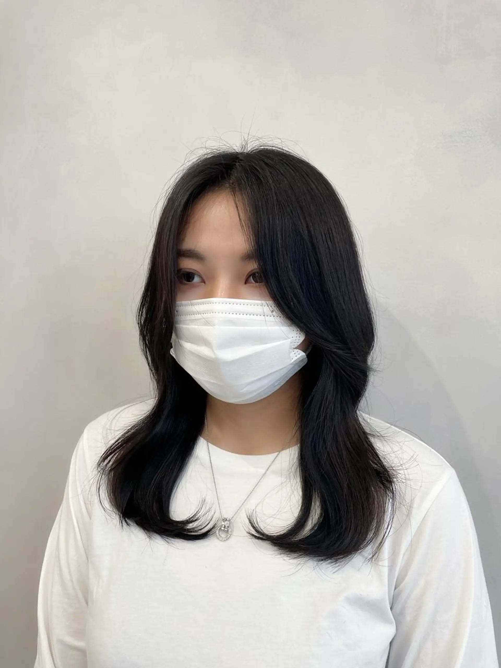 ミディアム ミディアムレイヤー 韓国風ヘア レイヤーカット ❤︎︎韓国ヘア❤︎︎ 𝑺𝒉𝒊𝒉𝒐のヘアスタイル