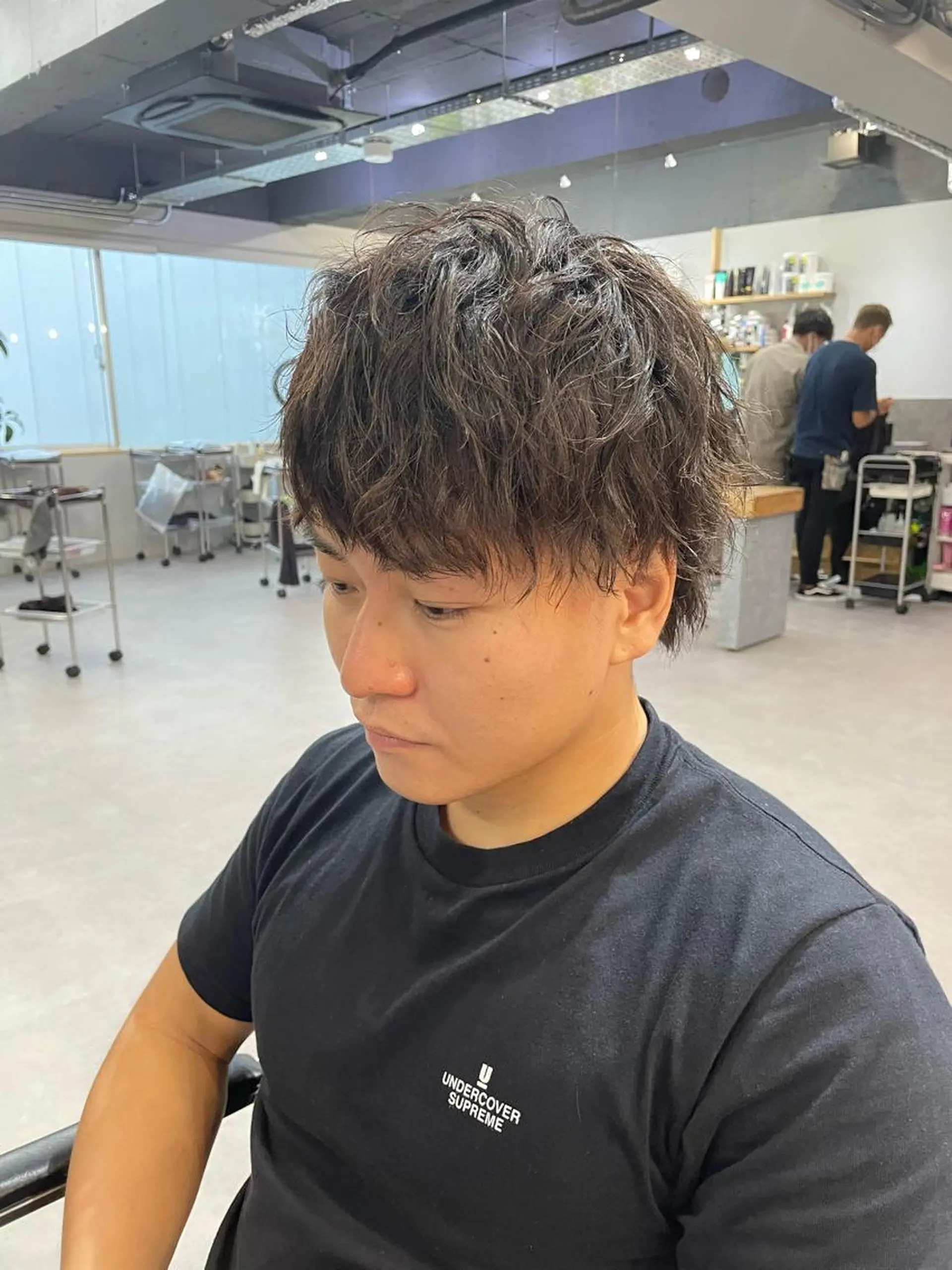 パーマ メンズ カット パーマ 西村あきや トレンド韓国ヘアのヘアスタイル