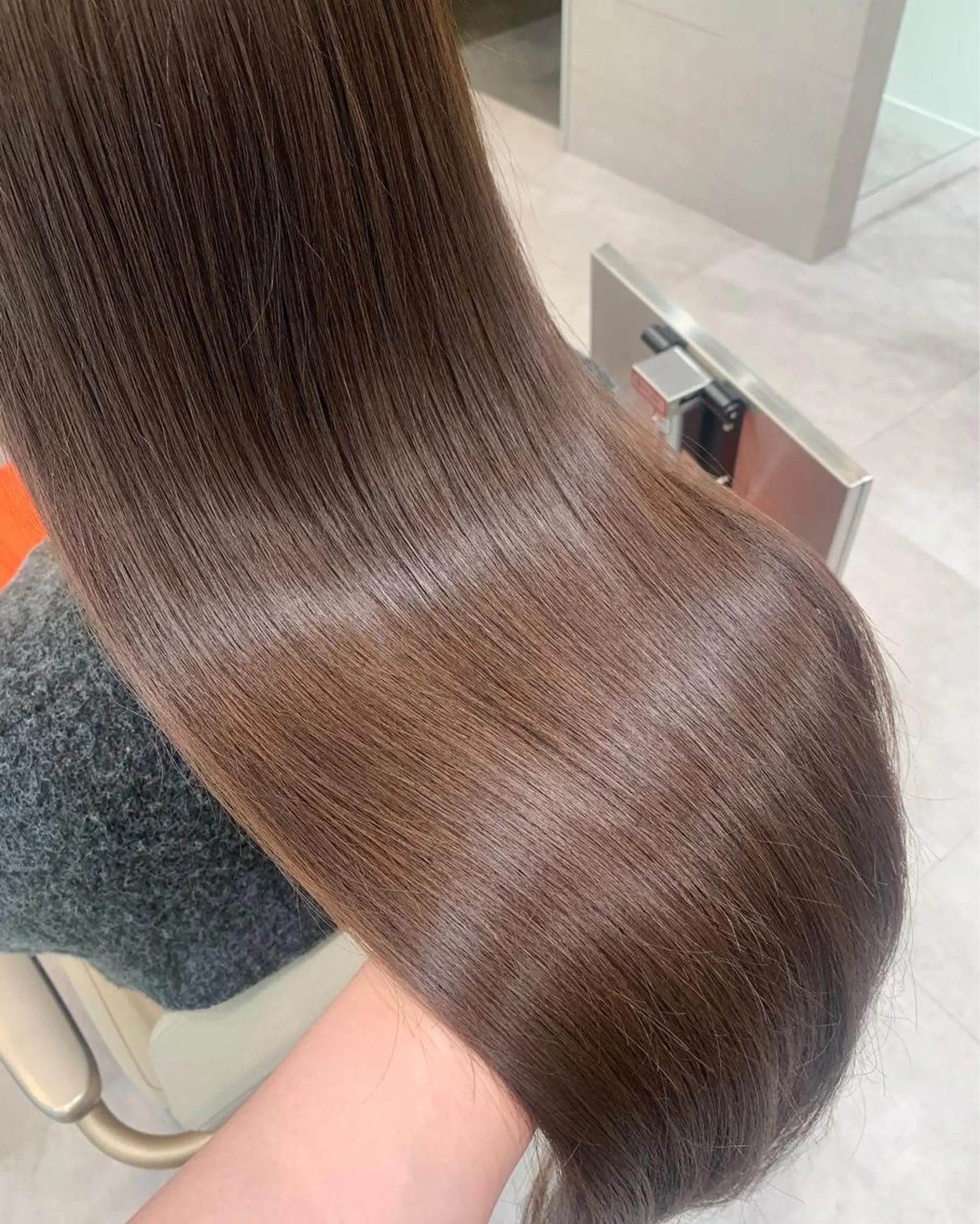 ロング ヘアカラー トリートメント ヘッドスパ 近 紗理奈のヘアスタイル