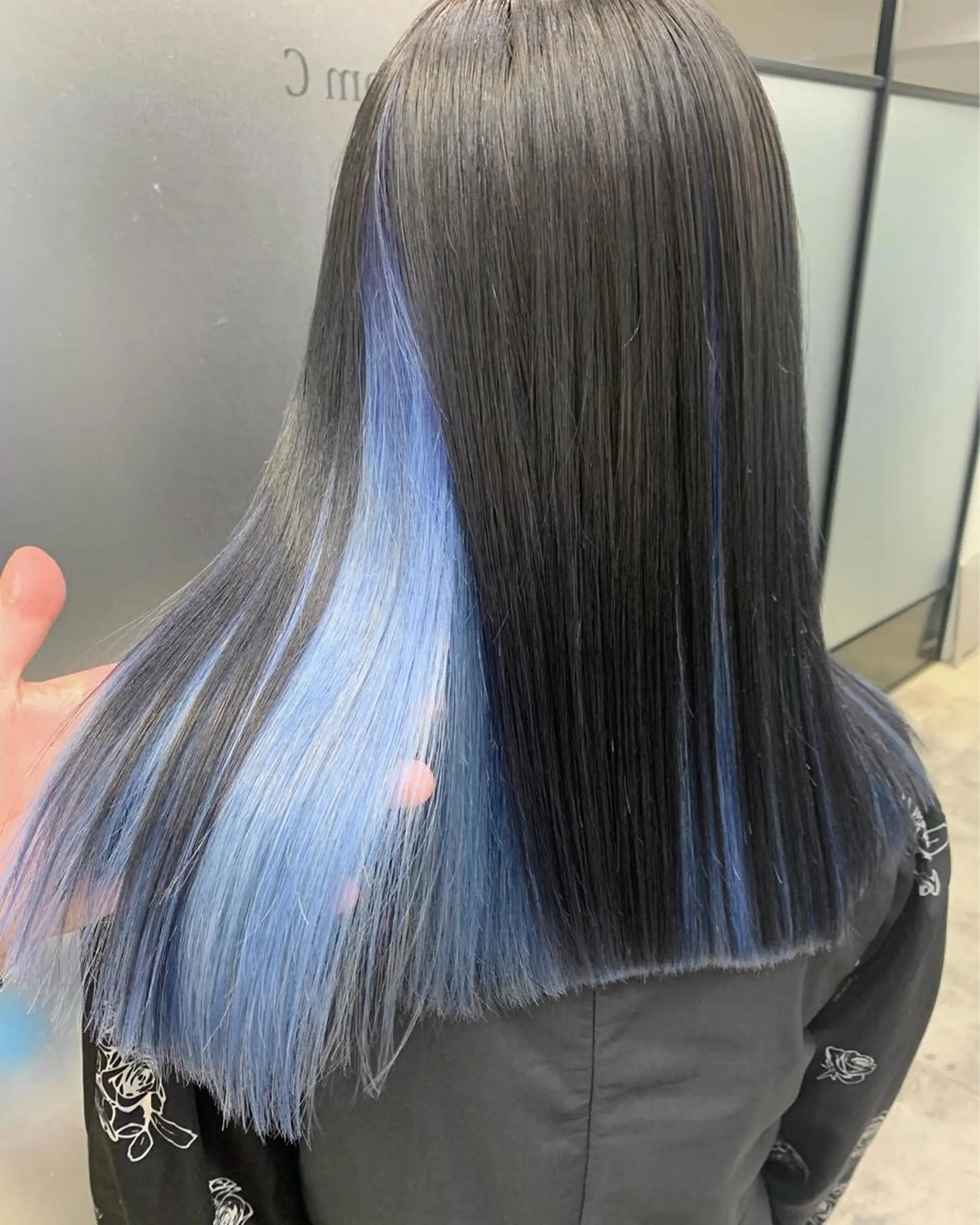 ミディアム ヘアカラー トリートメント 及川シゲル 髪質改善講師のヘアスタイル