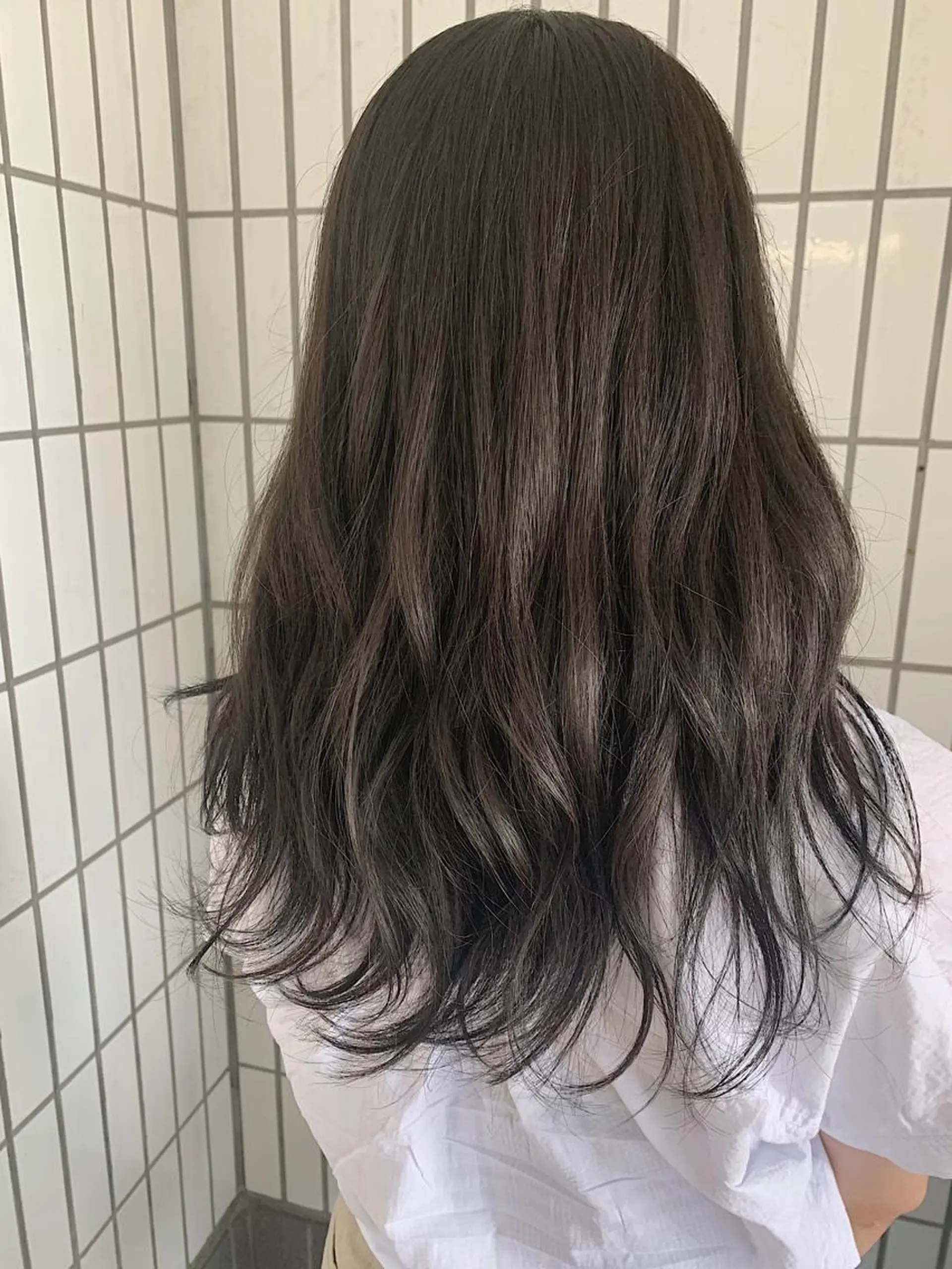 ロング カラー 透明感カラー グレージュ ハットリ /北習志野のヘアスタイル