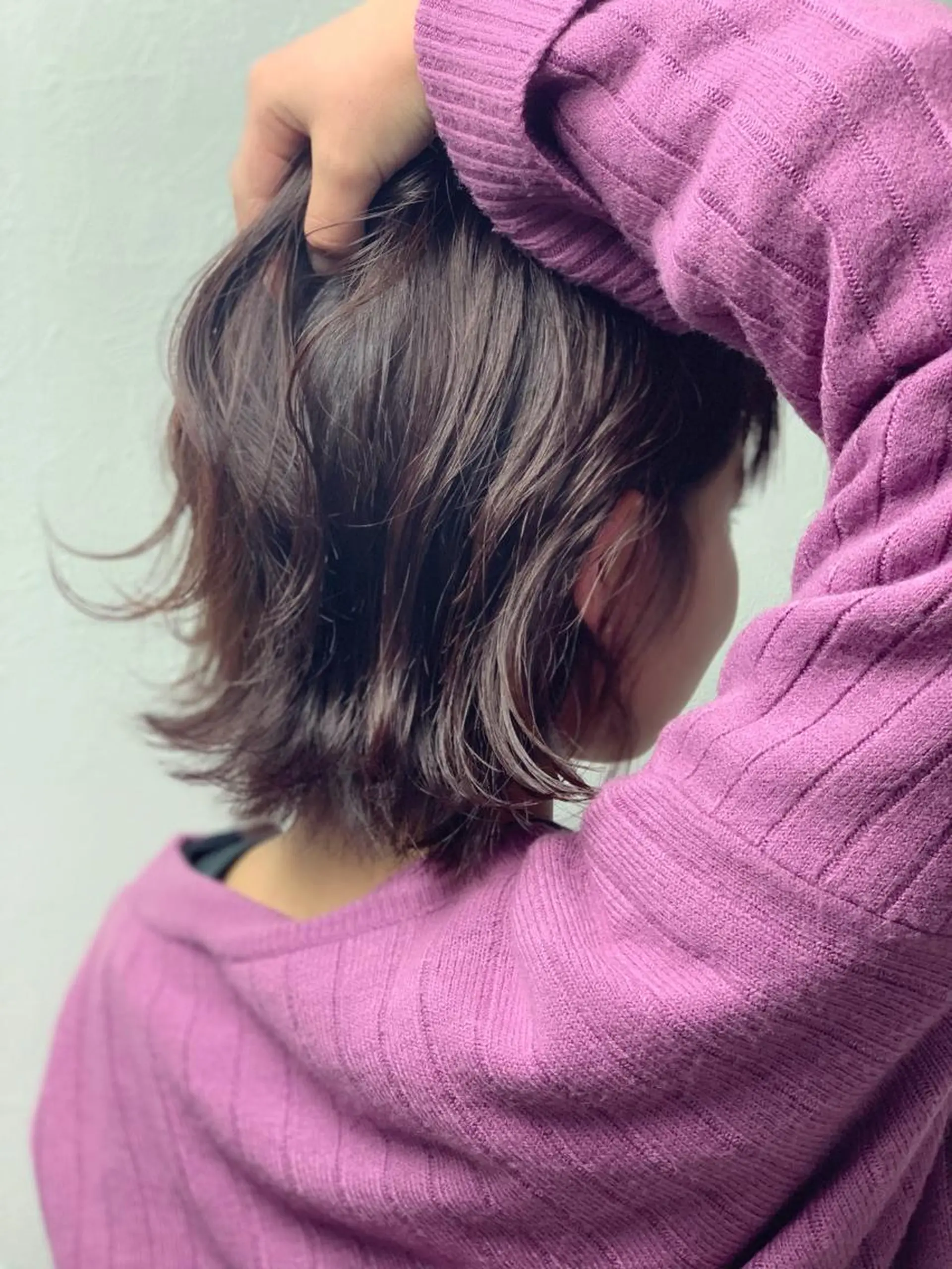 ミディアム カラー ヘアアレンジ ネイル アッシュ バイオレットカラー ボブ ウルフカット ウルフボブ カット ヘアカラー トリートメント Relación / レラシオン所属・岩崎 克秀のヘアスタイル