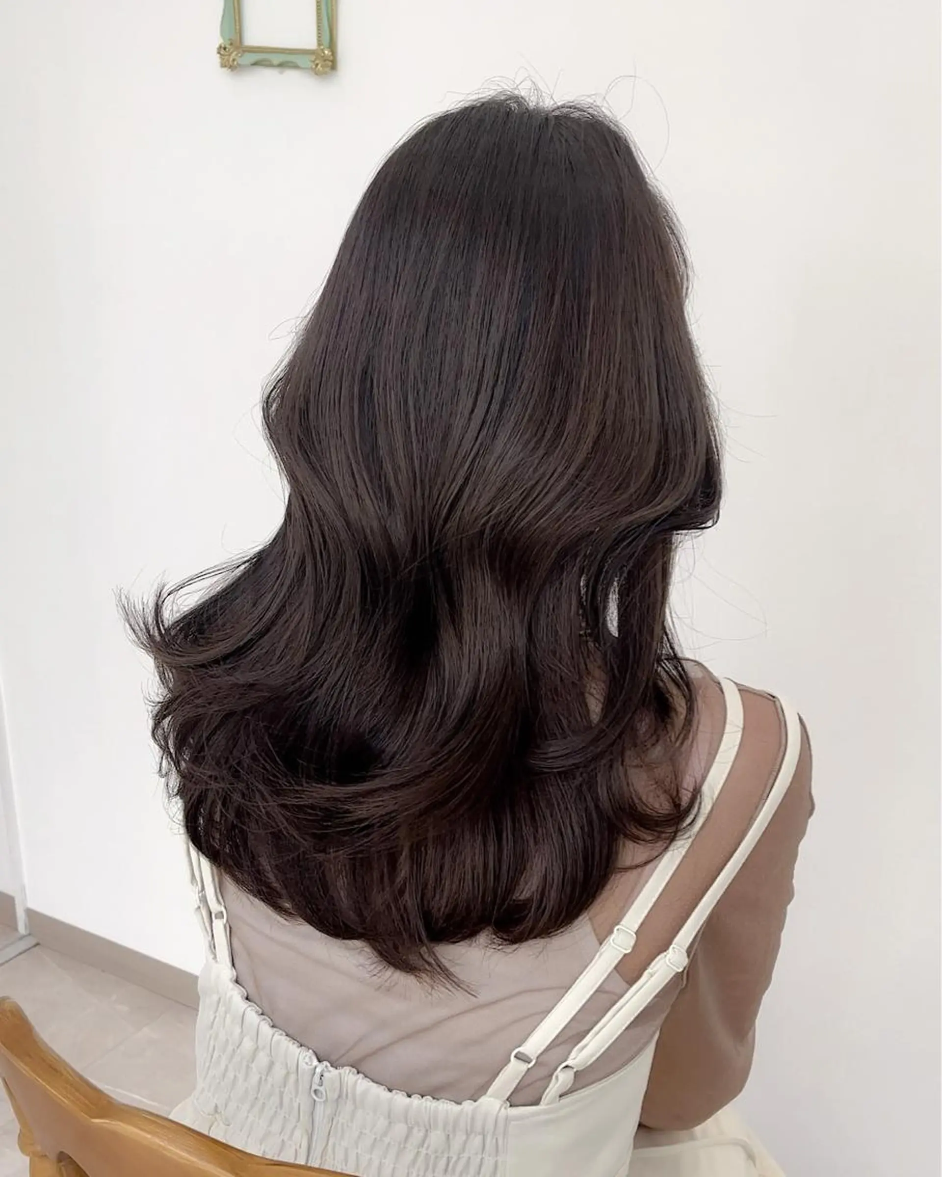 ミディアム カラー グレージュ レイヤーカット カット ヘアカラー トリートメント ミタニ/髪質改善 /レイヤーカットのヘアスタイル