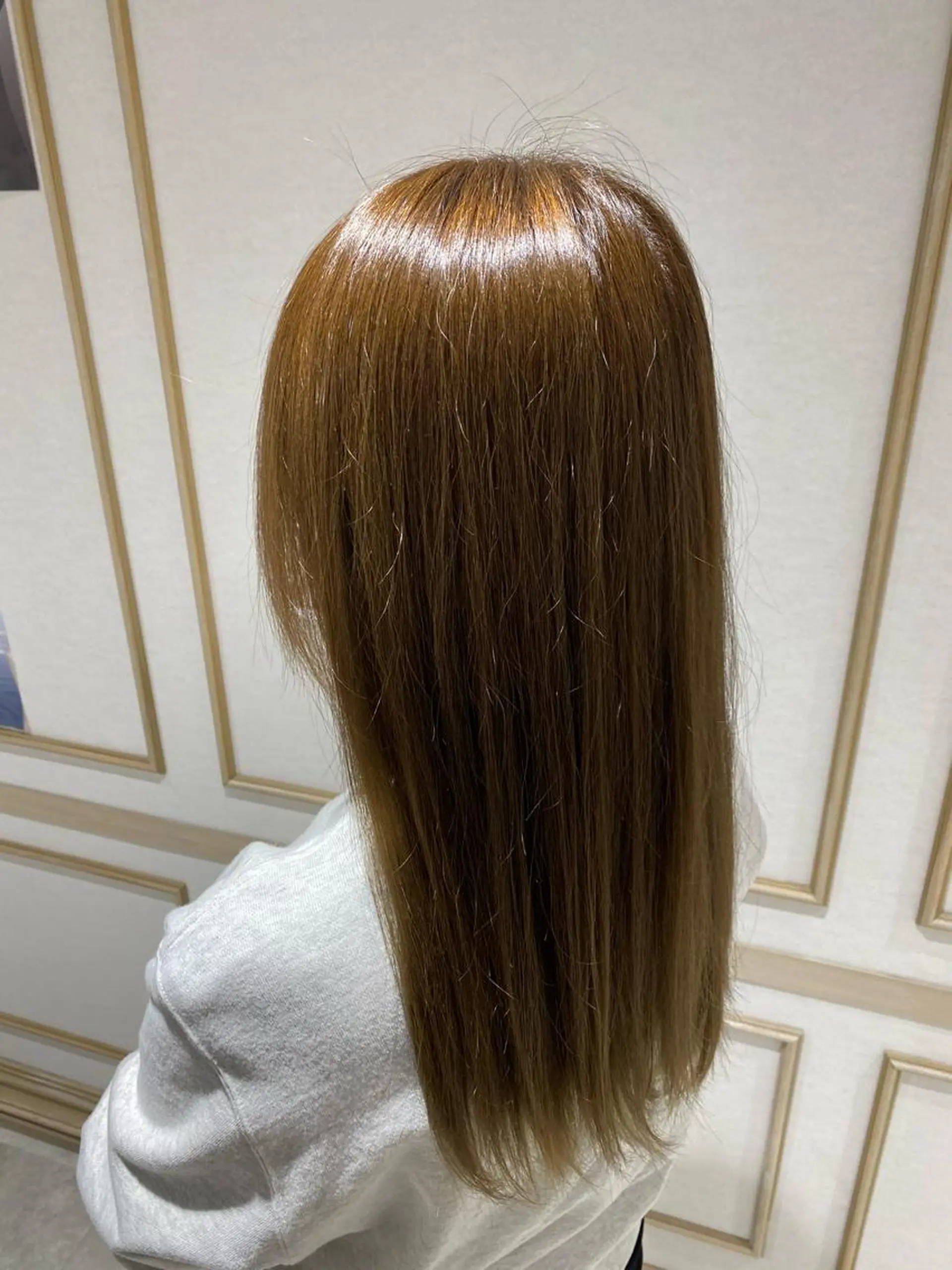 ロング カット ヘアカラー 芝田  望優のヘアスタイル