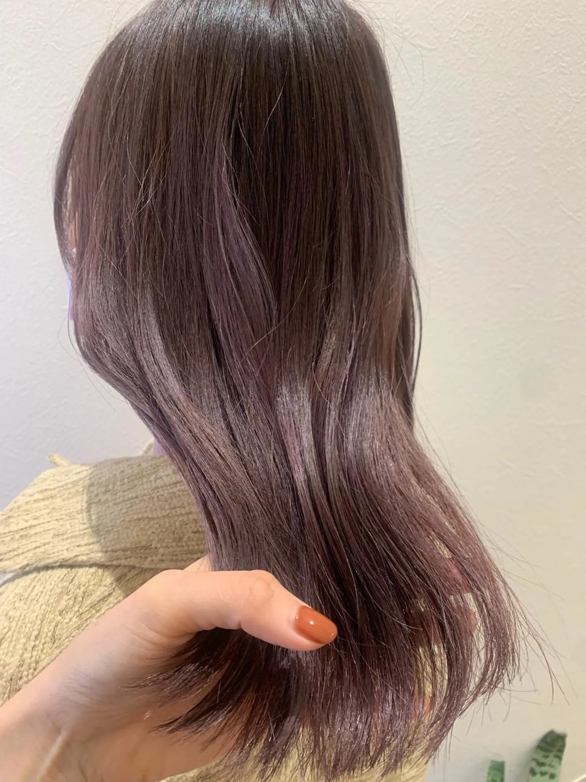 ミディアム カラー ベージュカラー ブリーチ ラベンダーカラー ラベンダーベージュ ピンクカラー カット ヘアカラー トリートメント hub hair レイヤー/透明感のヘアスタイル