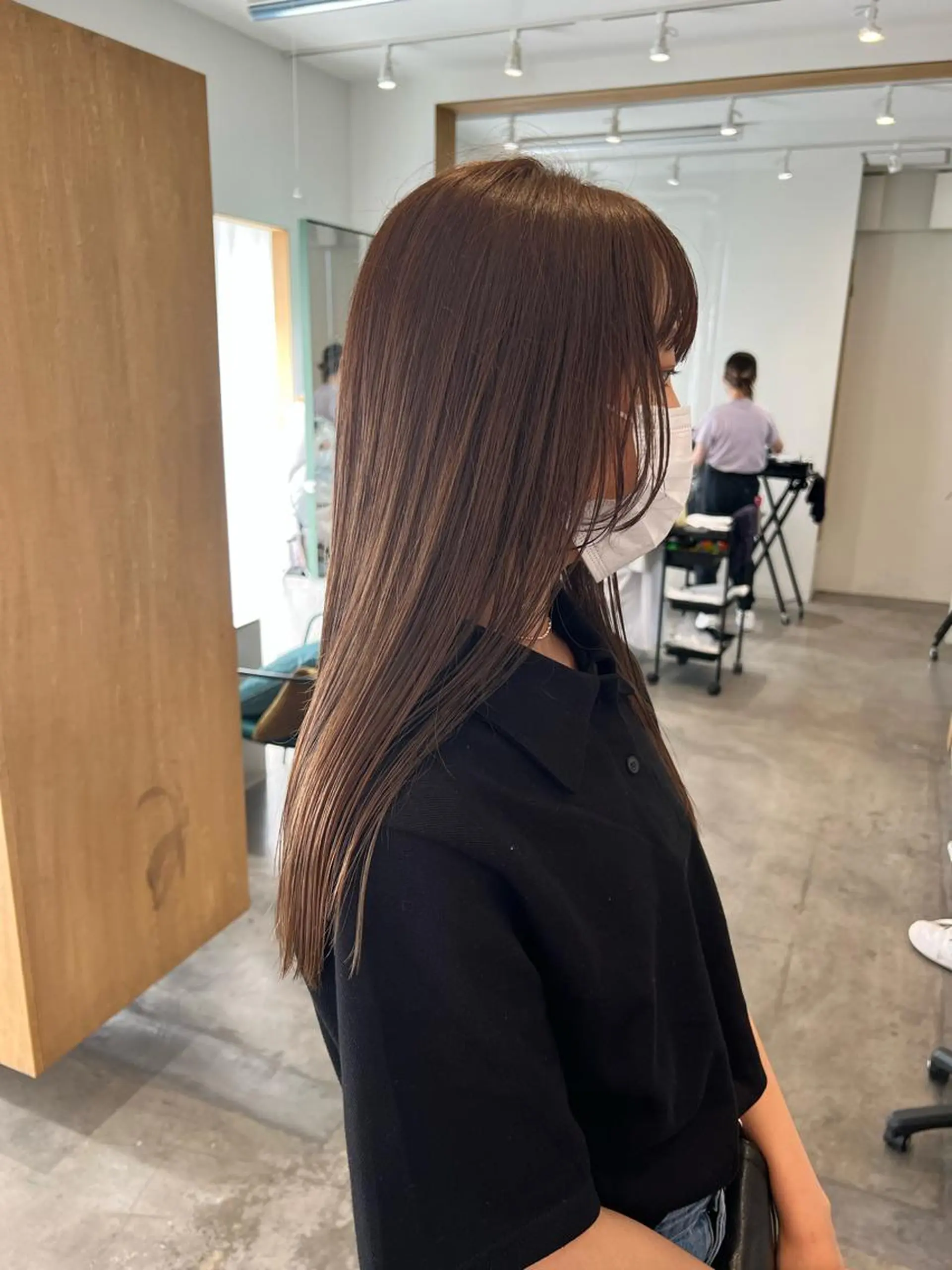 セミロング ミディアムパーマ /癖毛パーマのヘアスタイル