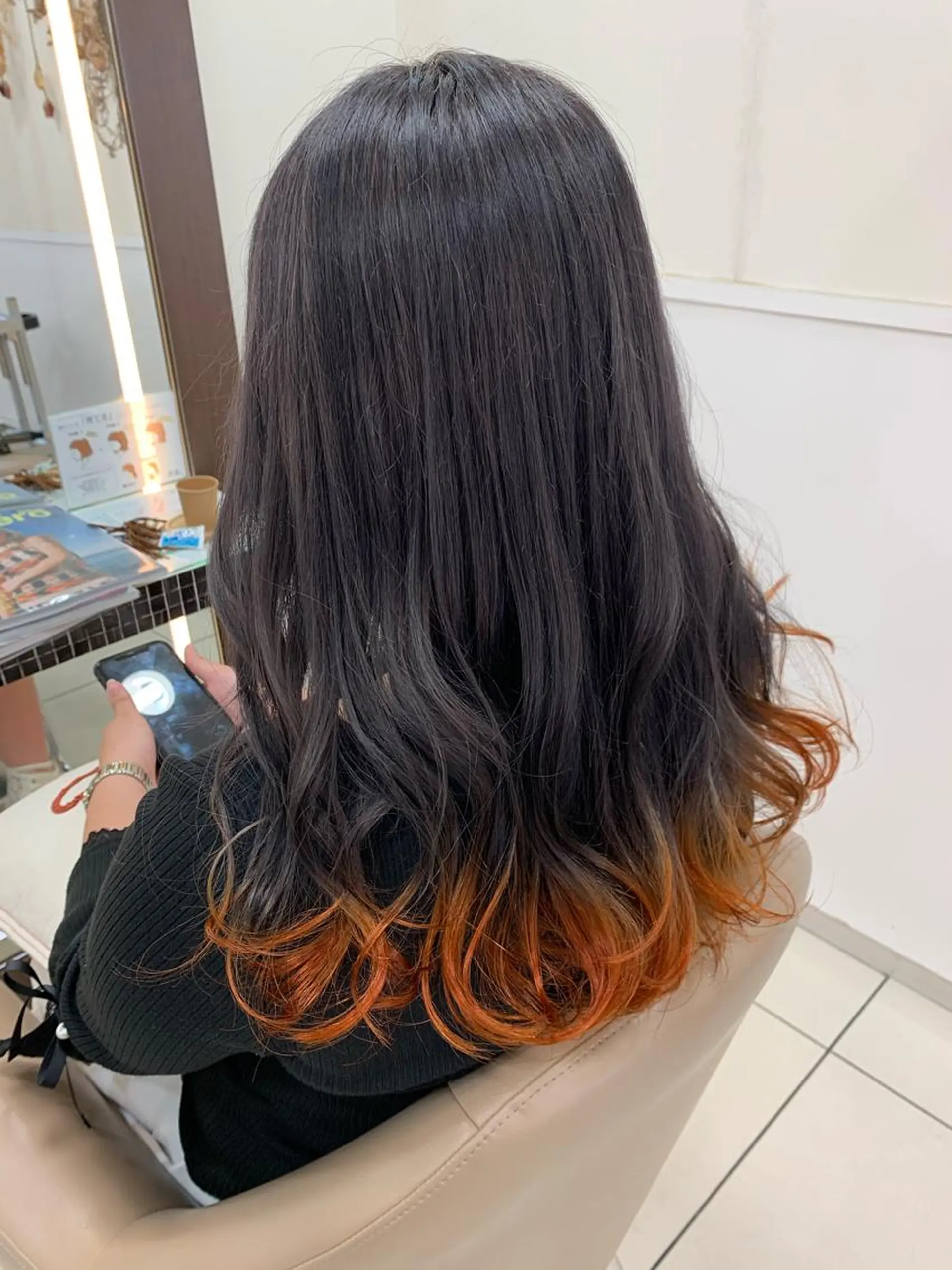 ロング カラー ヘアアレンジ 馴染ませNo.1🧃 エクステ・アレンジのヘアスタイル