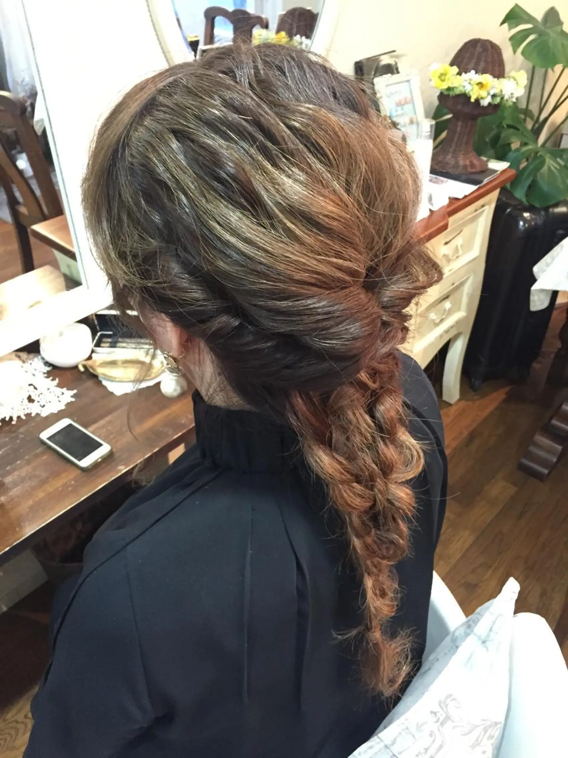 ロング ヘアアレンジ グランパルティータ所属・石丸 洋子のヘアスタイル