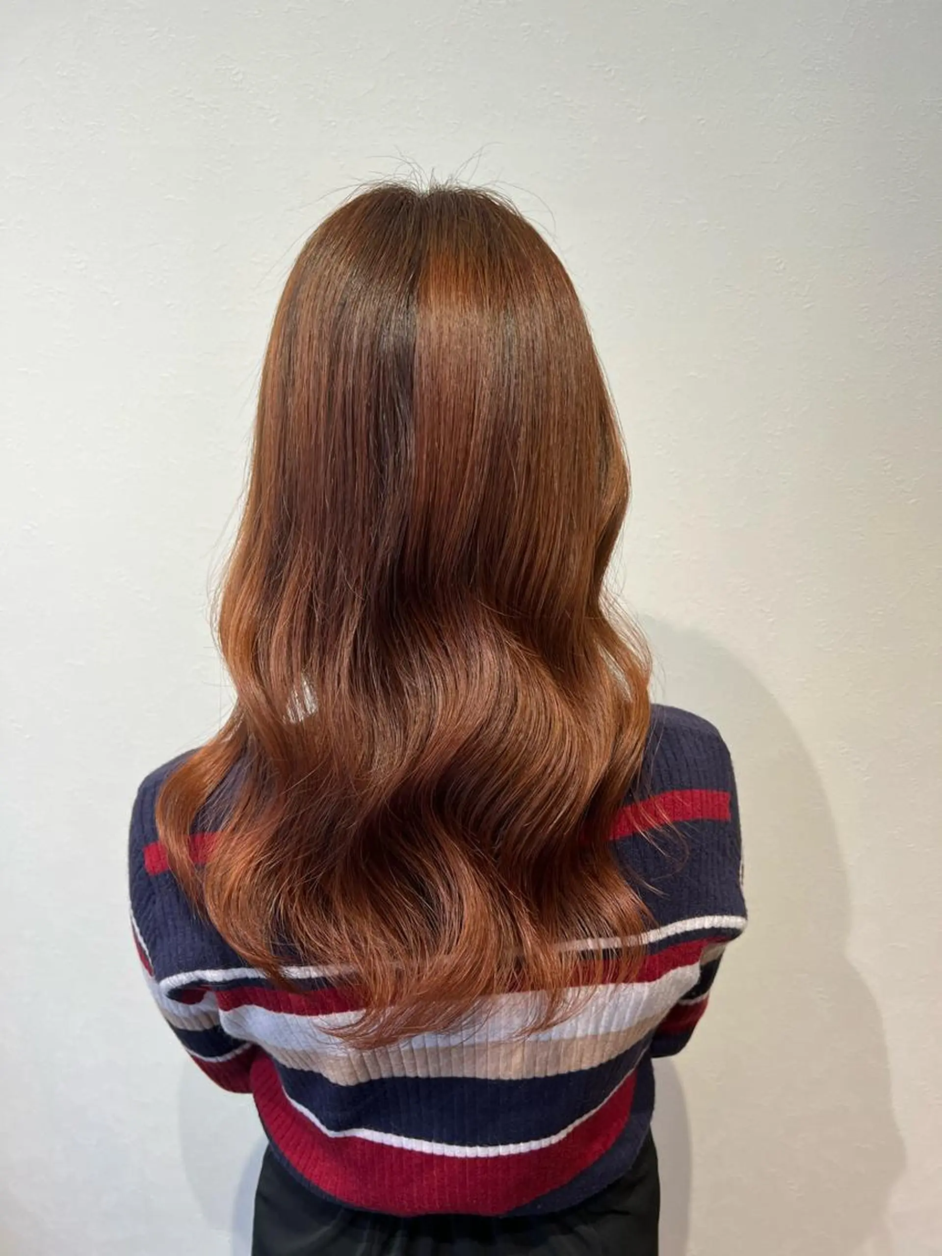 ロング カラー ブラウンカラー オレンジ オレンジブラウン 浦﨑 笑美里のヘアスタイル