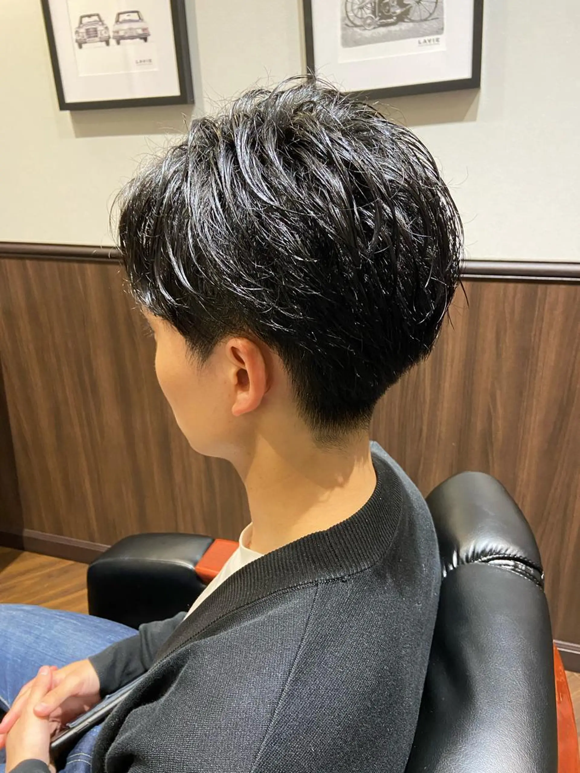 ミディアム HATAKEYAMA SHIONEのヘアスタイル