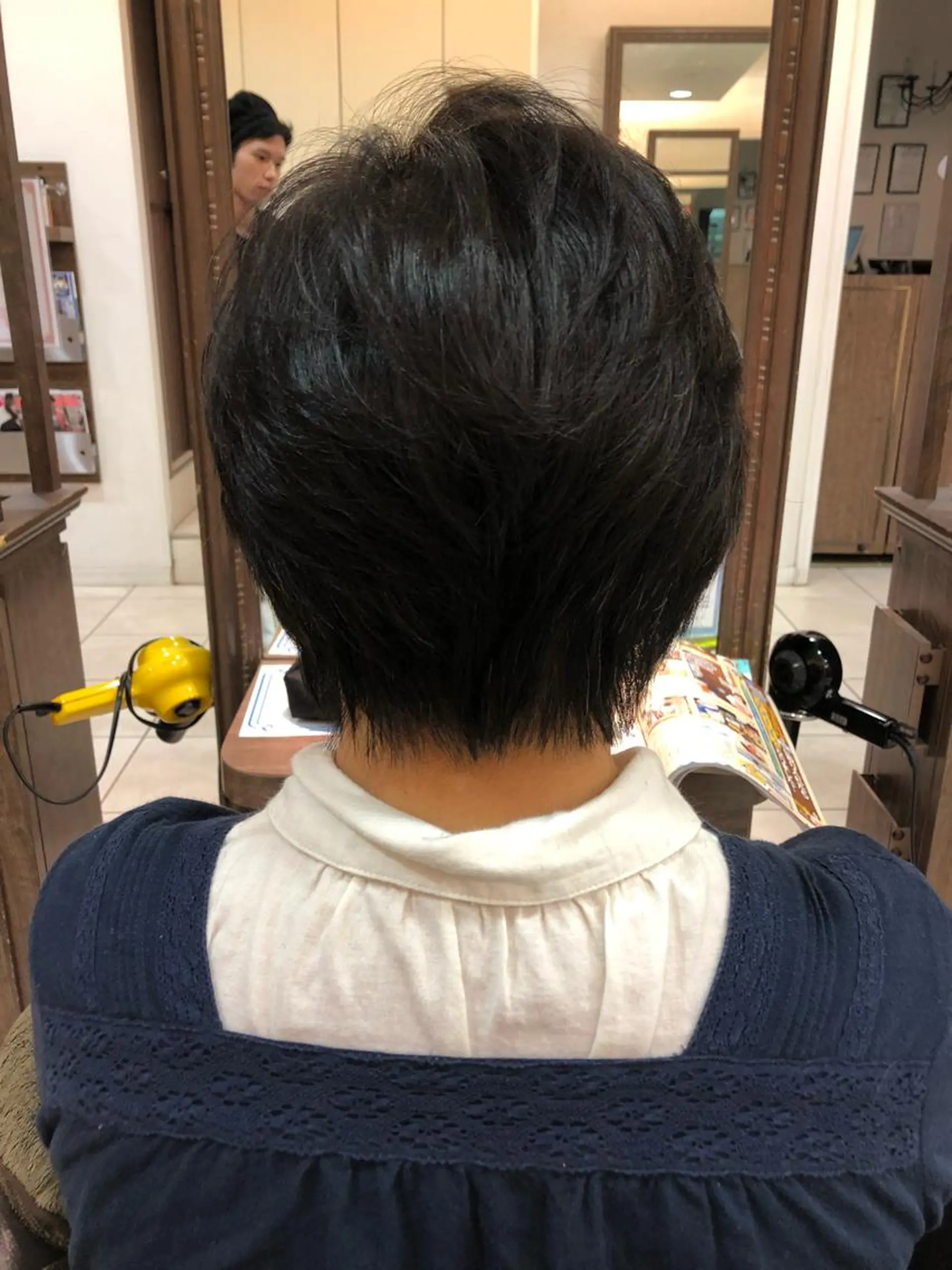 ショート AiRU hair MARINAのヘアスタイル