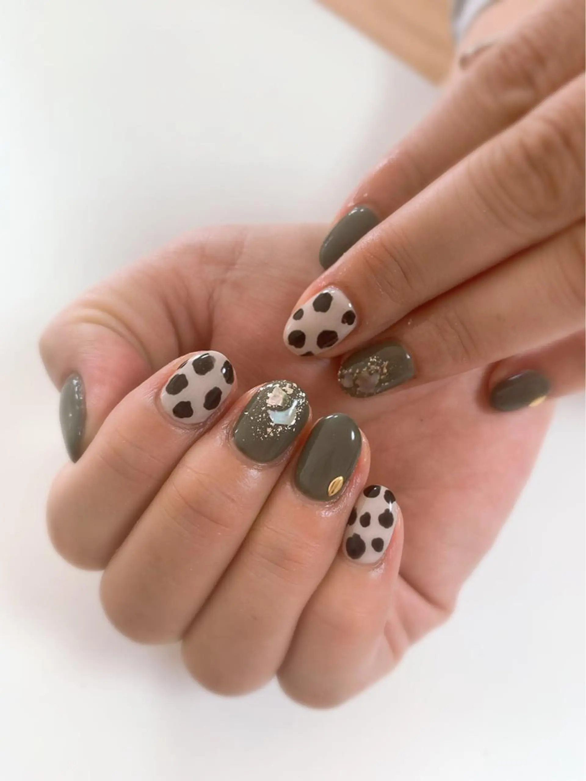 ネイル アートネイル 長さ出し フットネイル グリーン ニュアンスネイル Lily Roseスタッフ一同のマツエク・マツパデザイン