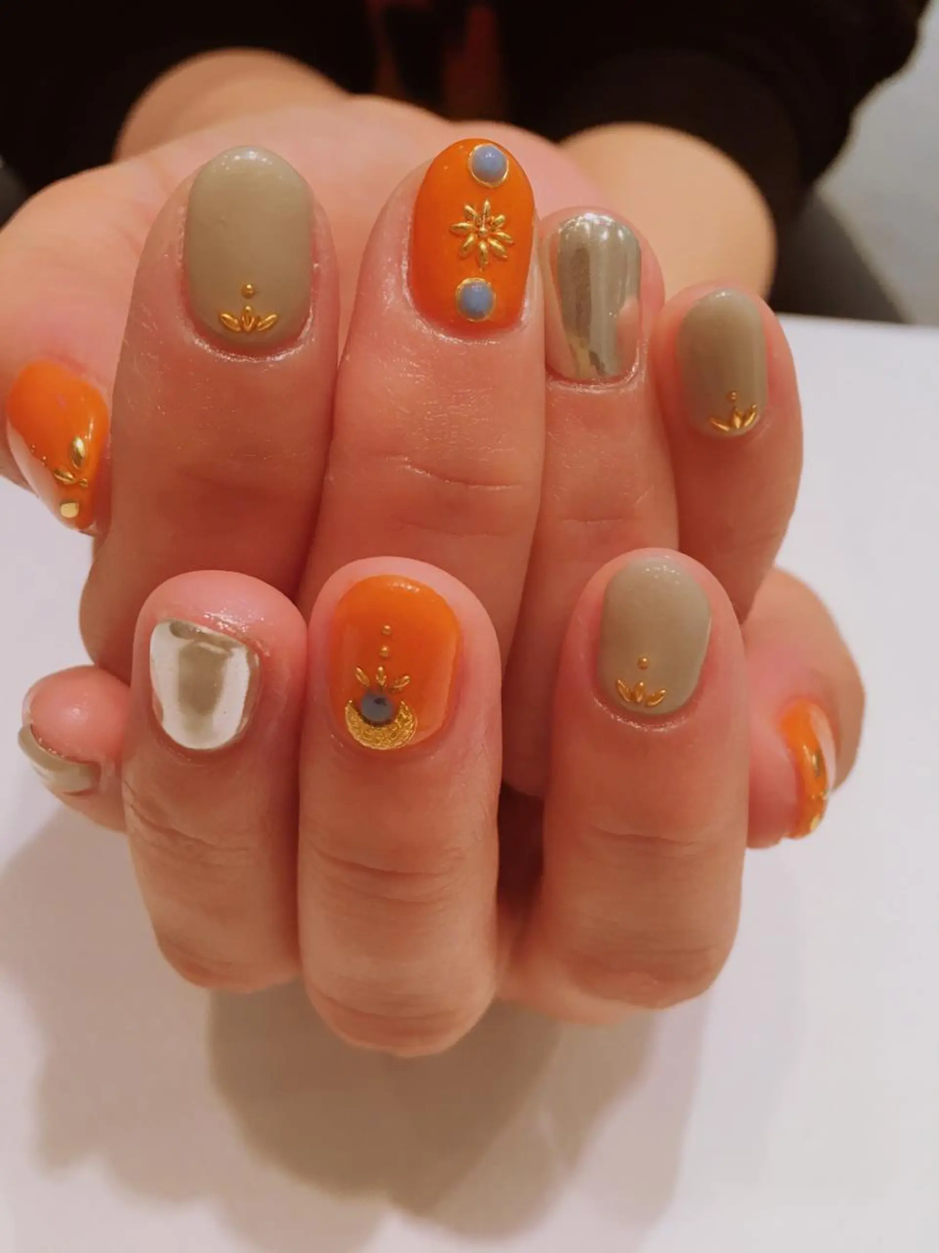 ネイル ミラーネイル a yakaのネイルデザイン