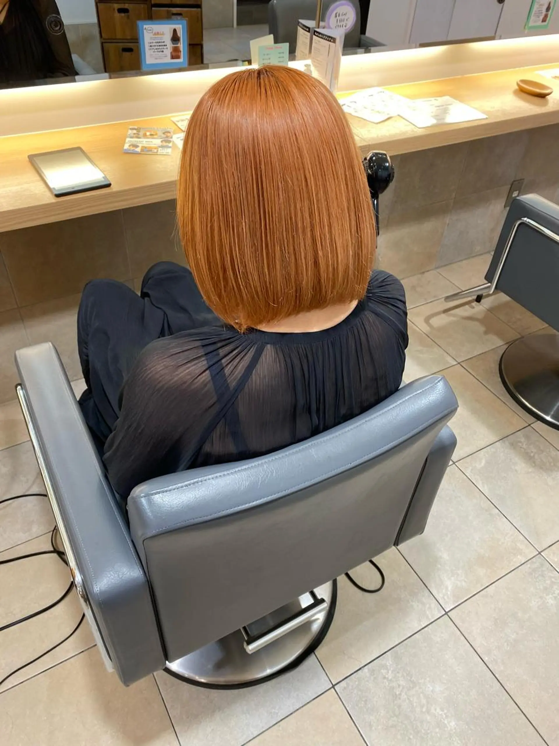 ショート ヘアカラー 谷川 あかりのヘアスタイル