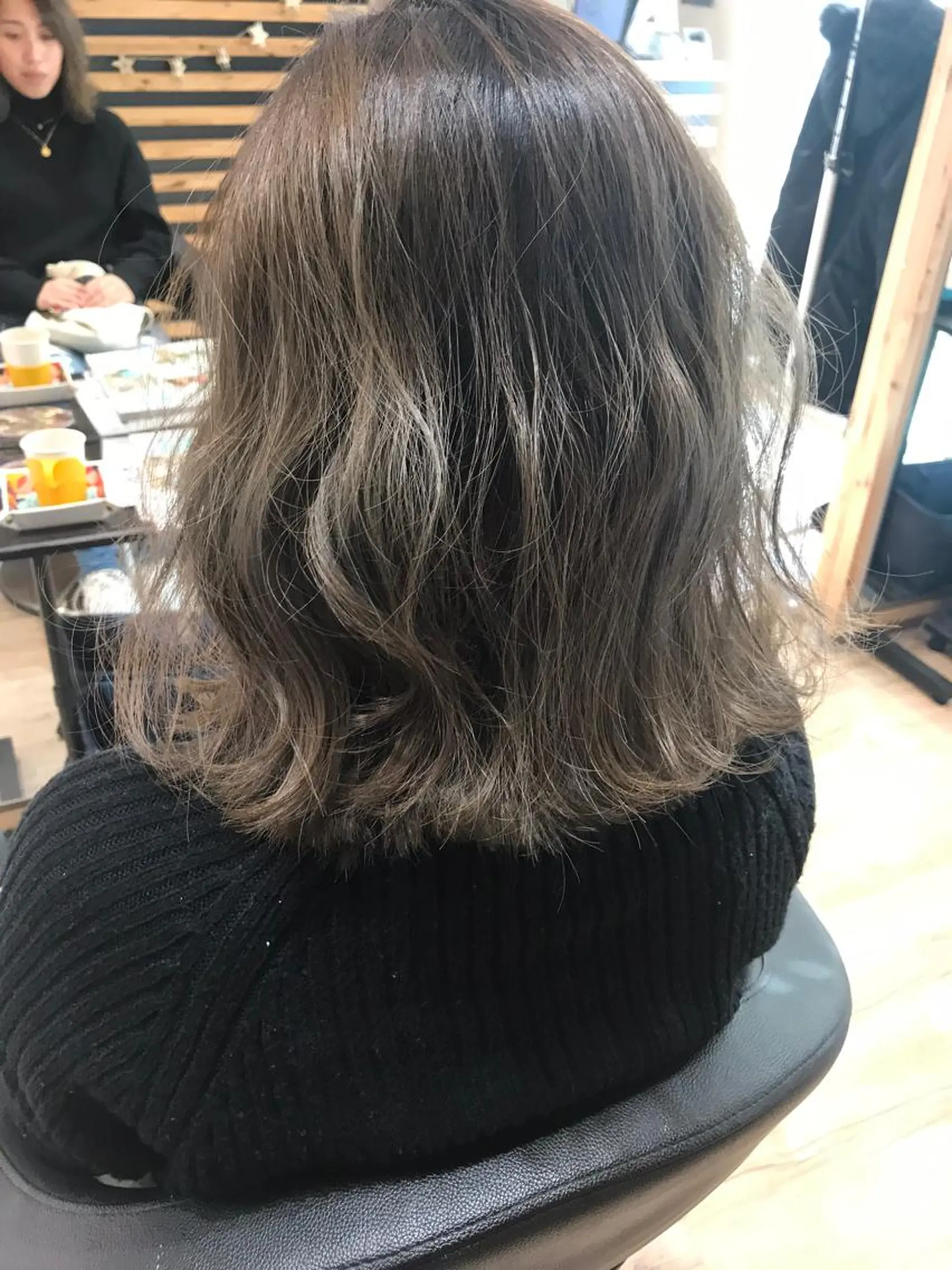 ショート カラー ブリーチ ヘアカラー 大久保 隆蔵のヘアスタイル
