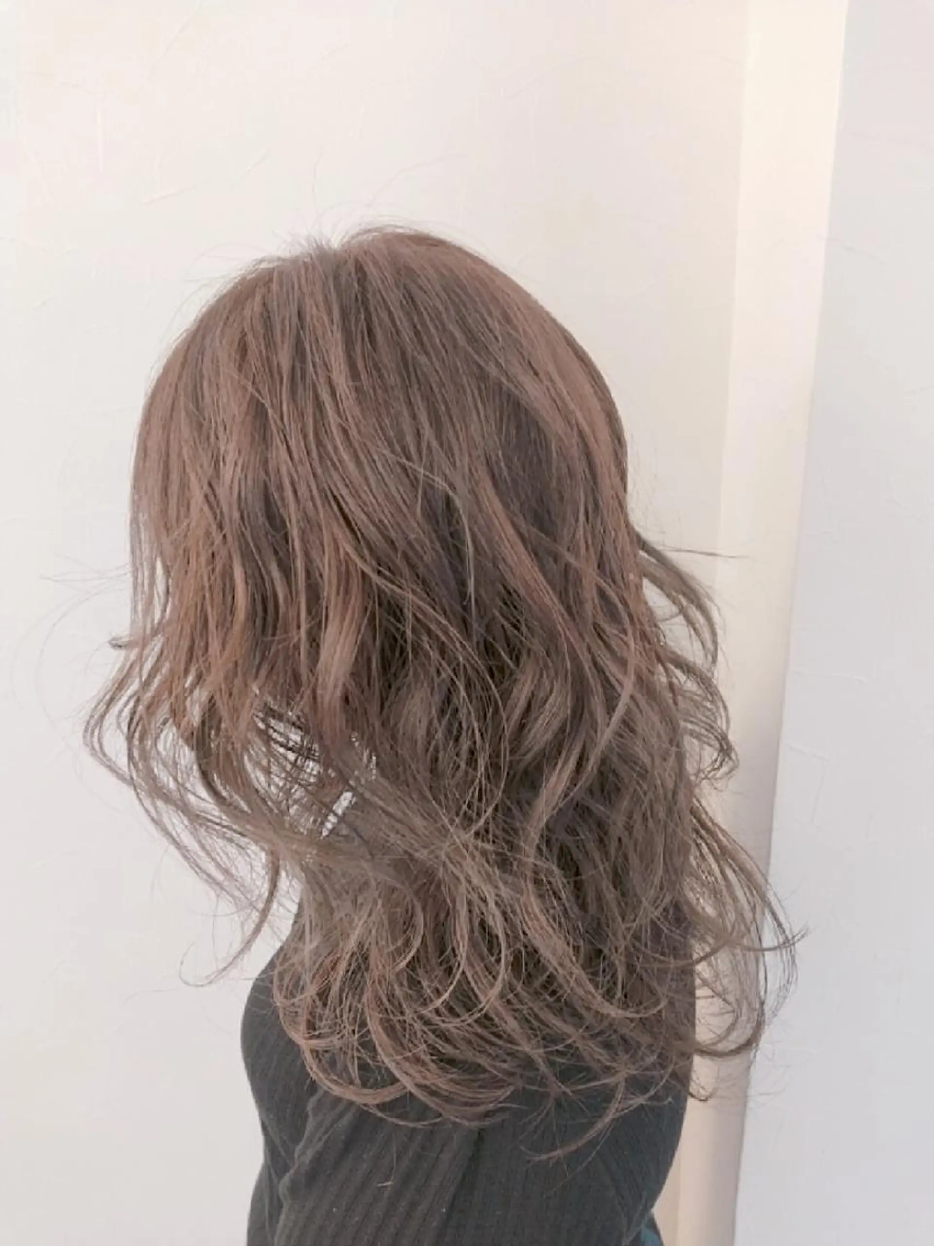 ロング カラー バレイヤージュ ベージュカラー ブリーチ 透明感カラー ダブルカラー デザインカラー髪質 改善Lilithのその他イメージ