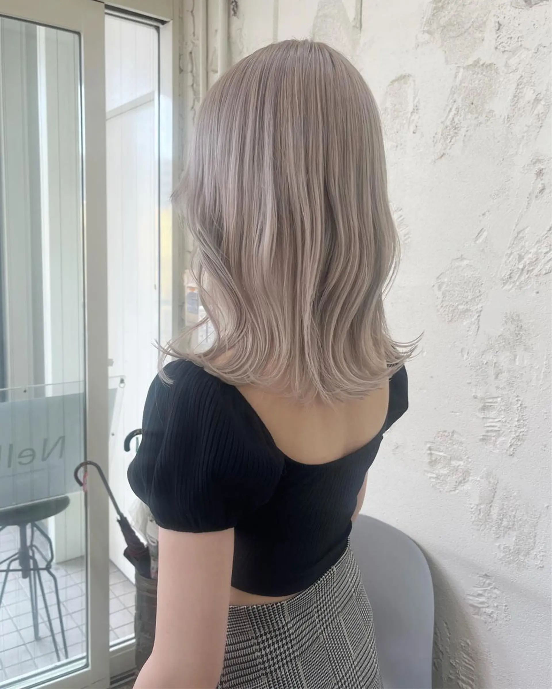 セミロング カラー ハイトーン🦢 Natsumiのヘアスタイル