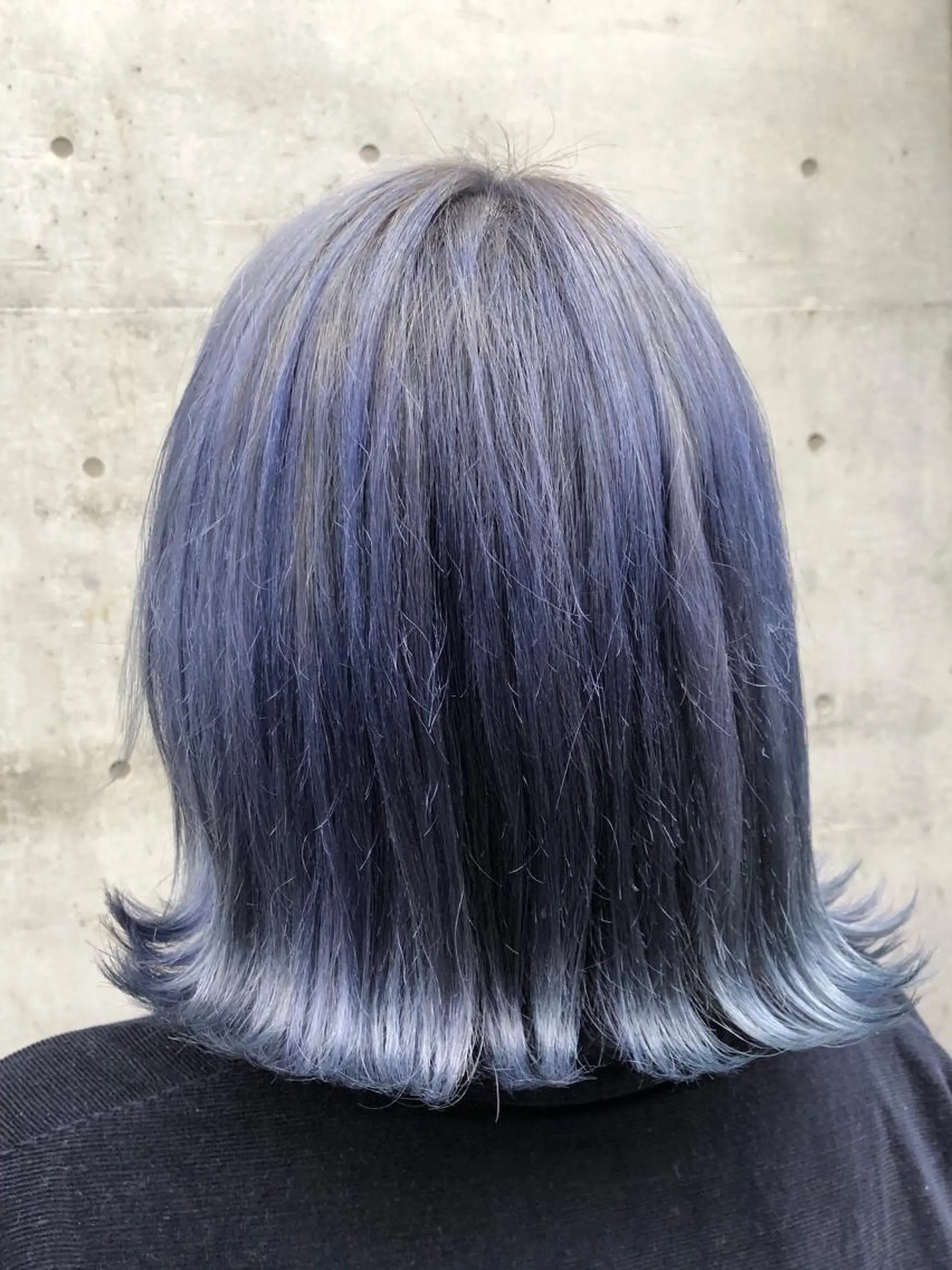 ミディアム カラー ブルーカラー ブルーラベンダー ラベンダーカラー ヘアカラー ヘアセット 韓国ヘア🤍髪質改善 🇰🇷AKANEのヘアスタイル