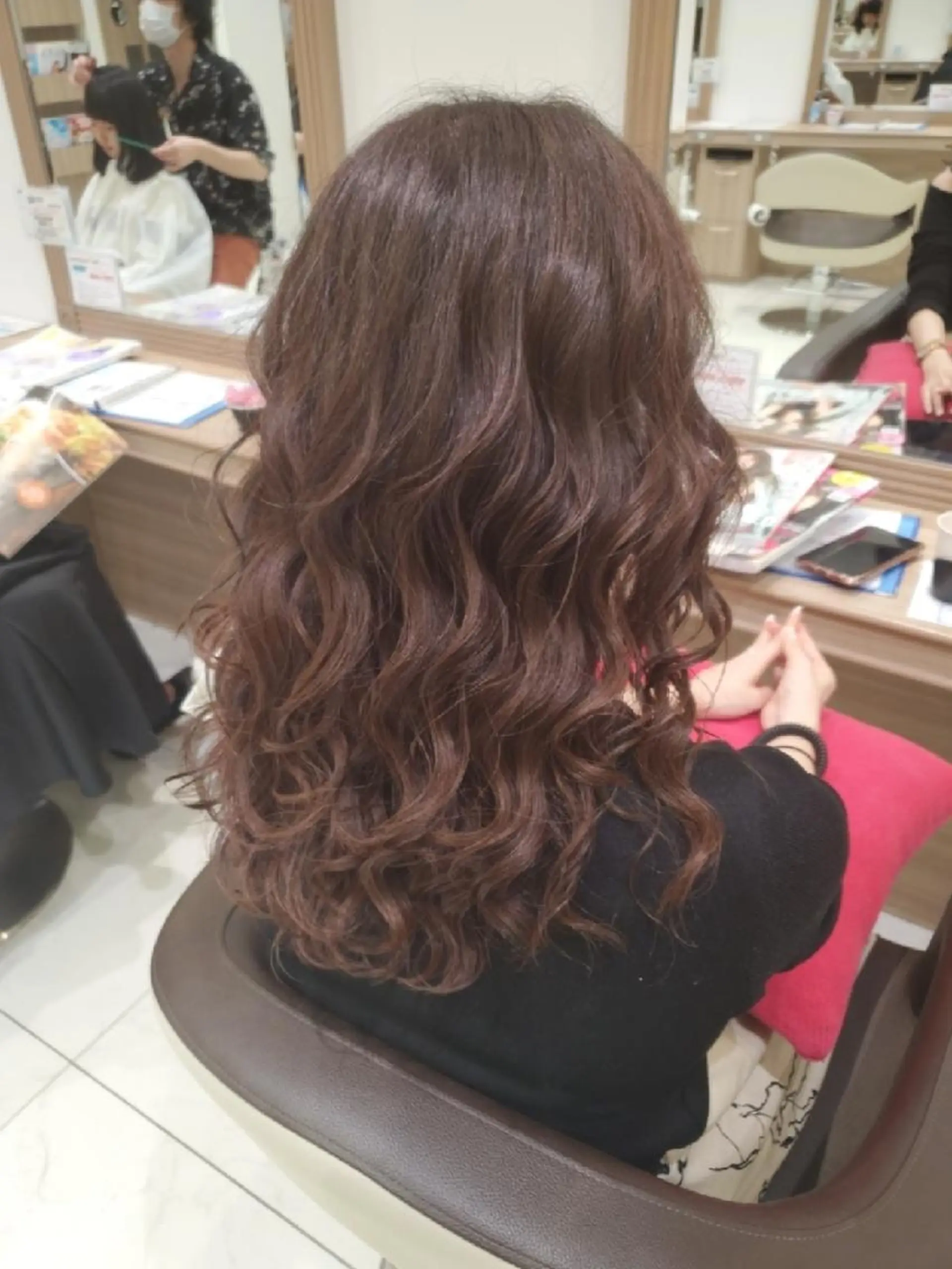 セミロング カラー ブラウンカラー イルミナカラー カット ヘアカラー パーマ トリートメント 中村 和貴のヘアスタイル