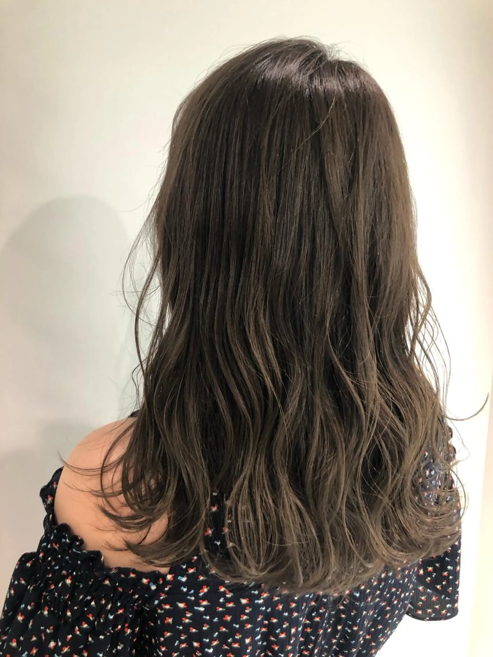 ミディアム カット ヘアカラー トリートメント scene.池袋所属・scene. haraのヘアスタイル