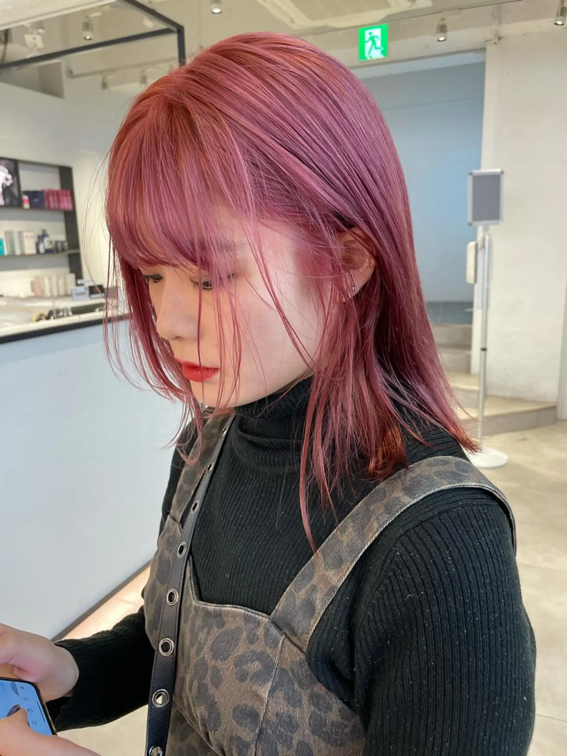 ミディアム カラー ヘアカラー 🇰🇷カルマパーマ kaito🇰🇷のヘアスタイル