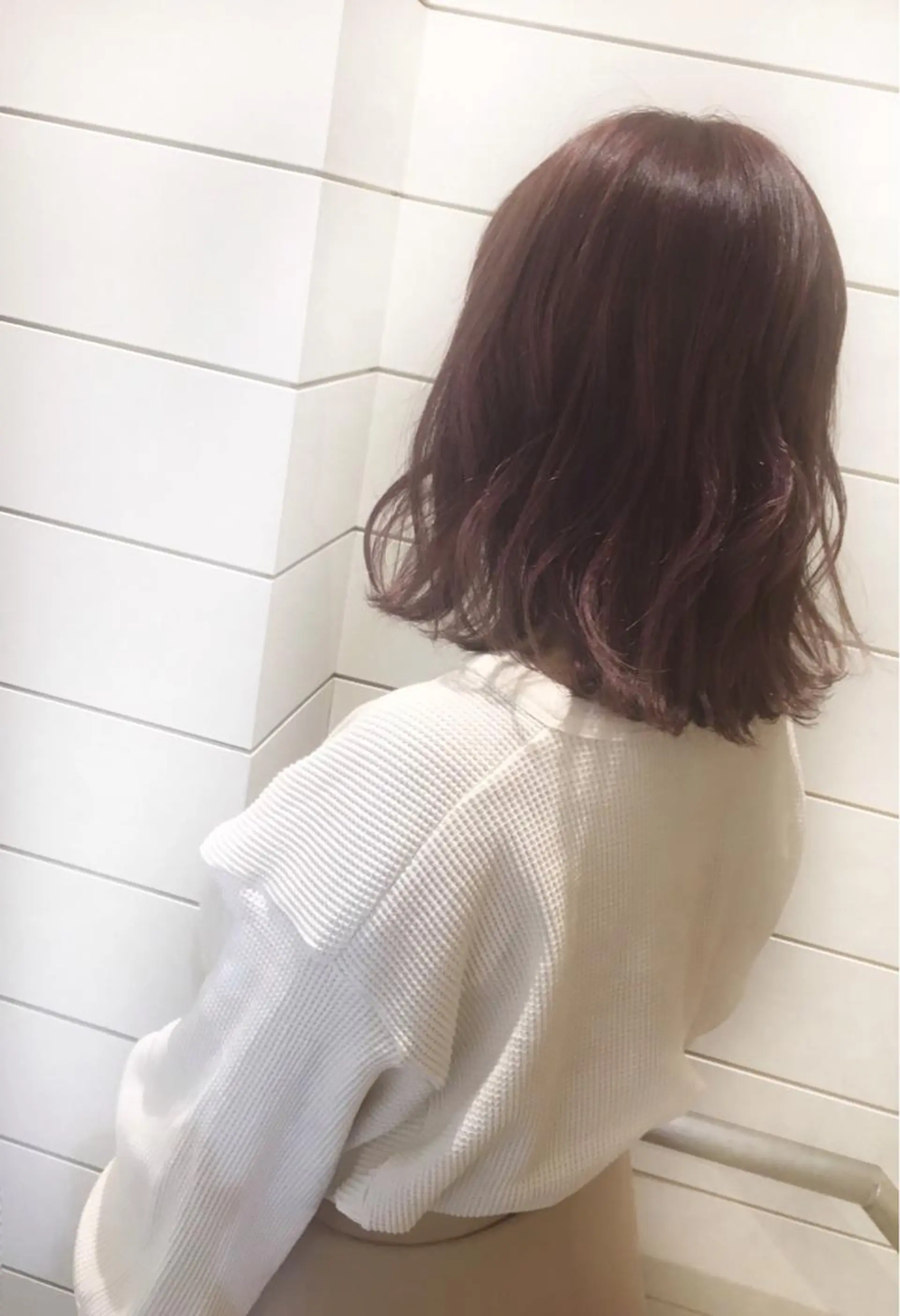 ミディアム カラー バイオレットカラー 鍵山 千秋のヘアスタイル