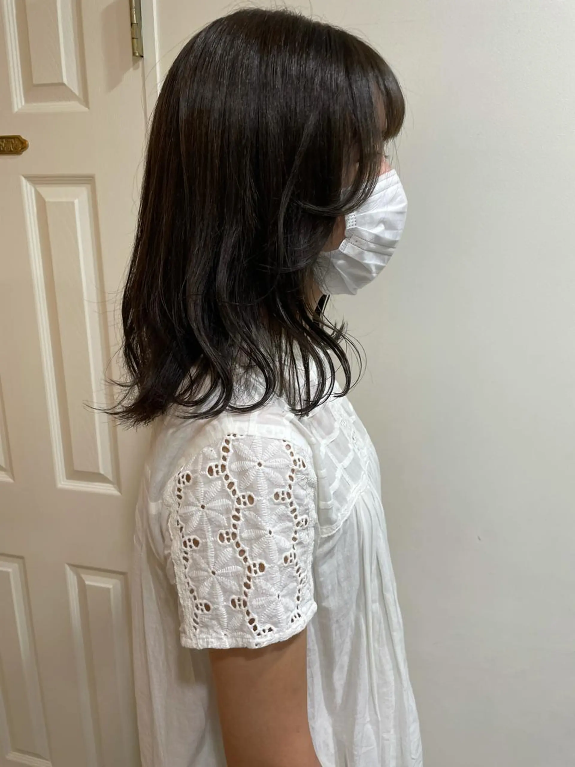 ミディアム カラー グレージュ オリーブグレージュ オリーブグレー カット ヘアカラー トリートメント MIOベージュカラー 柔らかいカラーのヘアスタイル