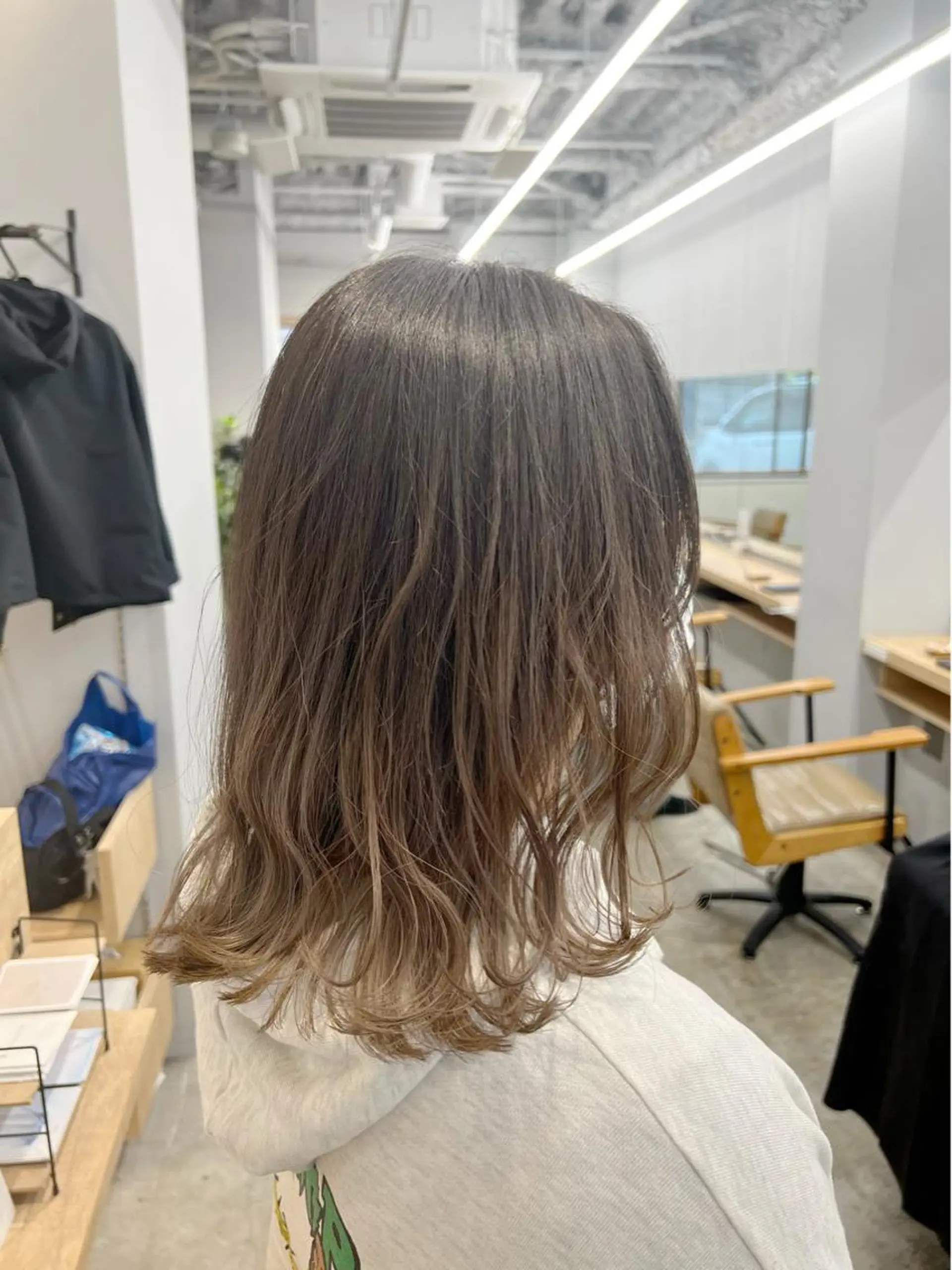 ミディアム カラー ベージュカラー グラデーションカラー 代表　YUKI ☆のヘアスタイル