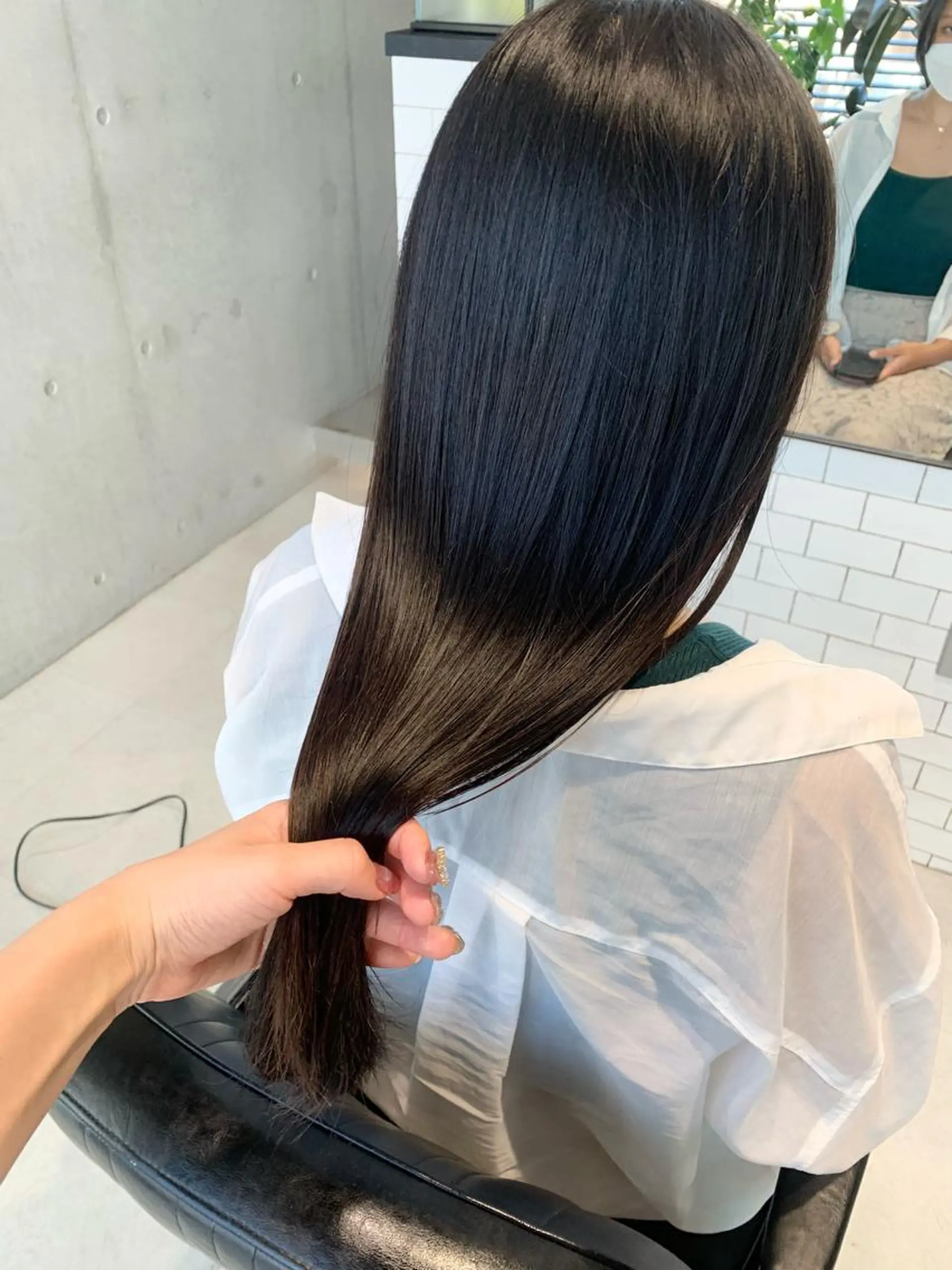 ロング カラー カット ヘアカラー トリートメント ヘッドスパ ヘアセット 透明感/オリーブ/ グレージュ/YUKAのヘアスタイル