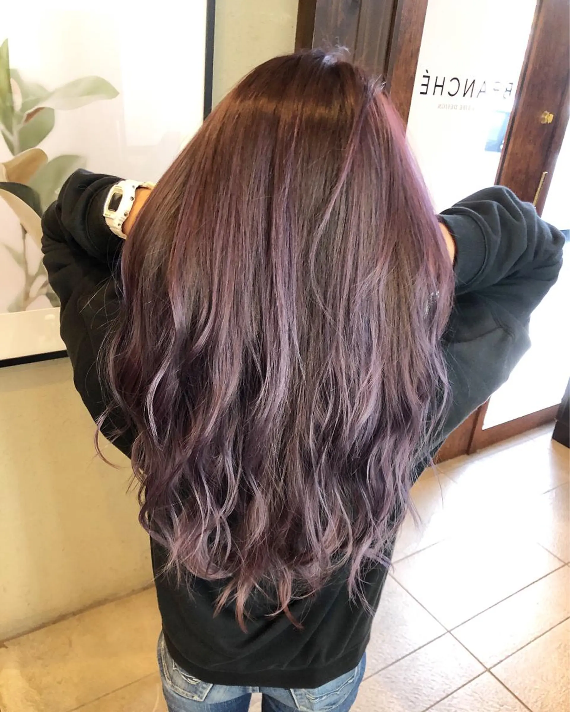 ロング ヘアカラー 具志 正太のヘアスタイル