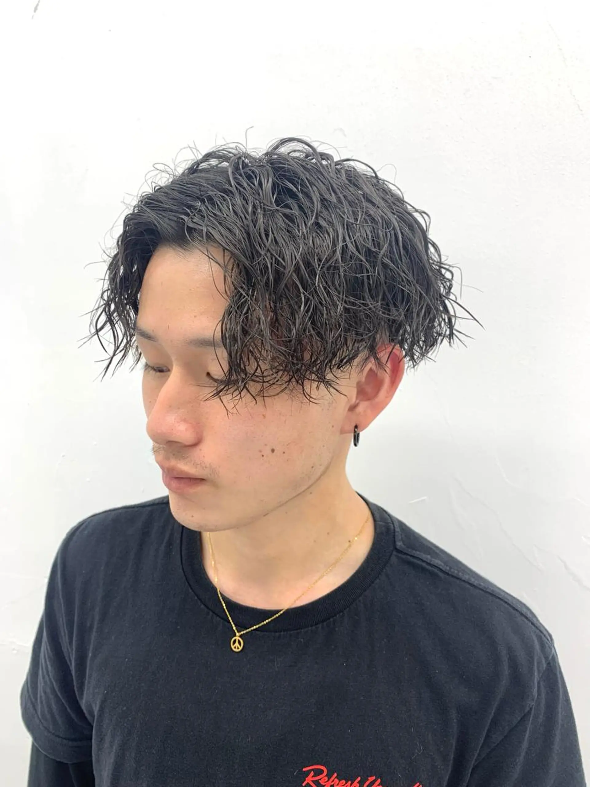 パーマ メンズ フェードカット スキンフェード スパイキーパーマ 柏NO1 藤本葉のヘアスタイル