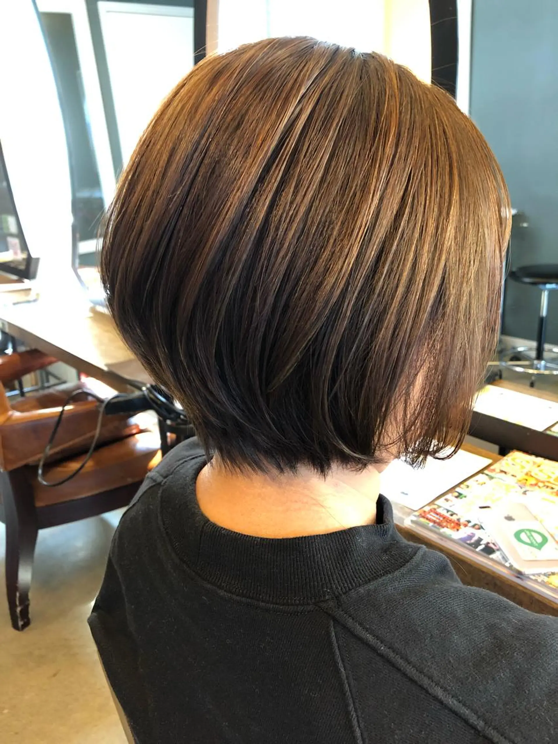 ショート カラー カット 相原 美咲のヘアスタイル