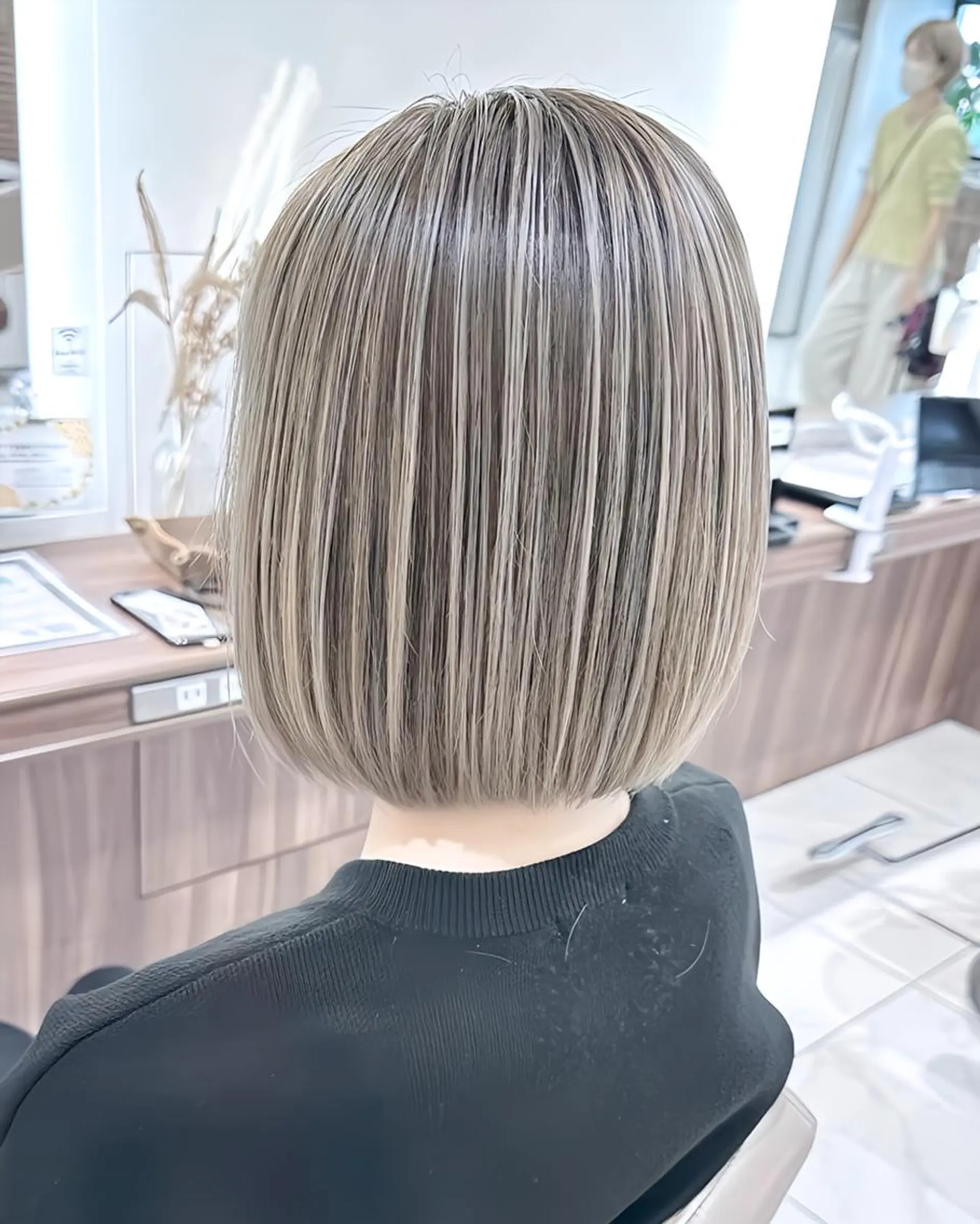 セミロング カラー バレイヤージュ 髪質改善 レイヤーカット カット ヘアカラー トリートメント 山崎俊輔/髪質改善 /バレイヤージュのヘアスタイル