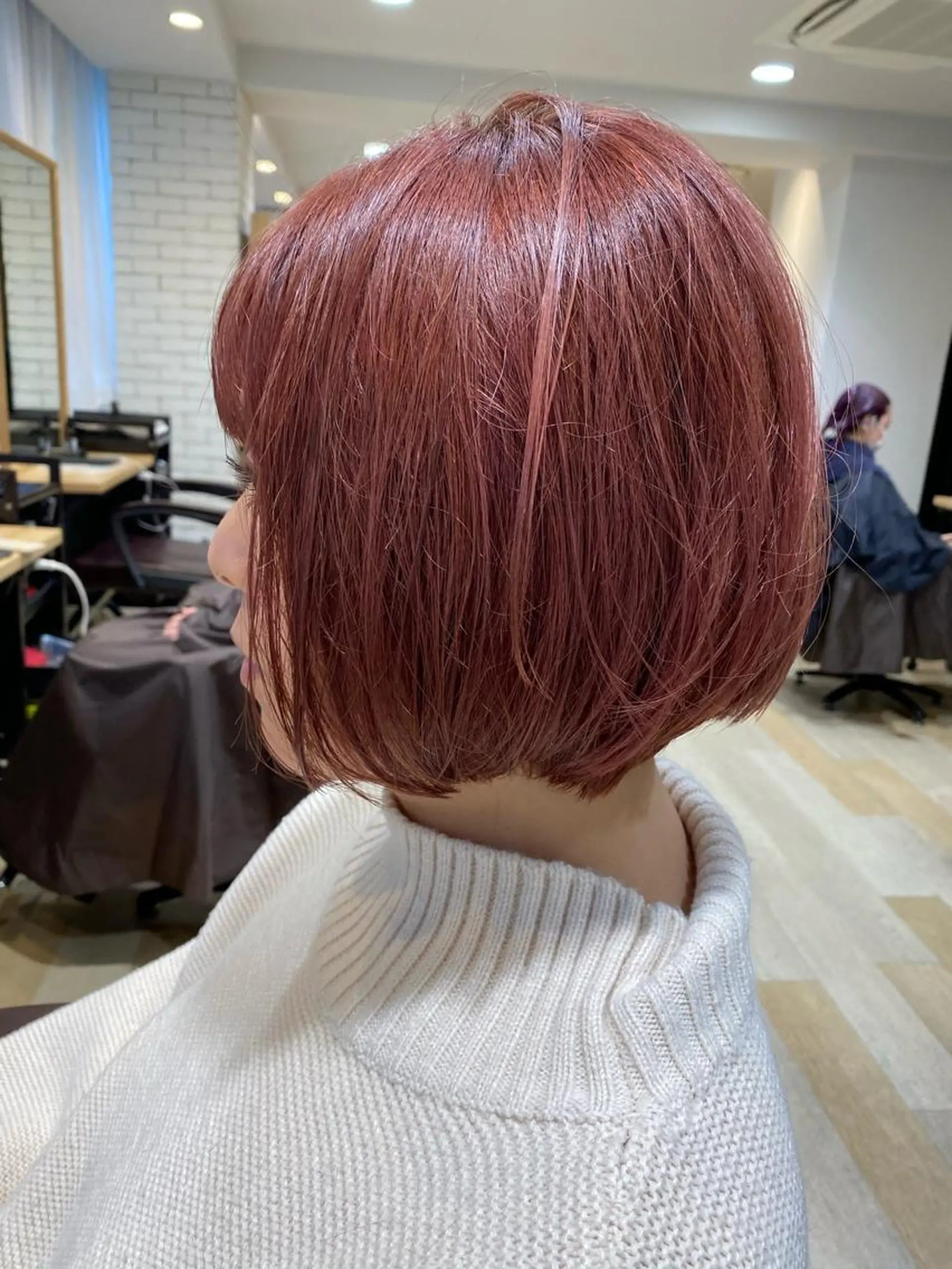 ミディアム La paix所属・パーソナルカラー lapiax阿部のヘアスタイル