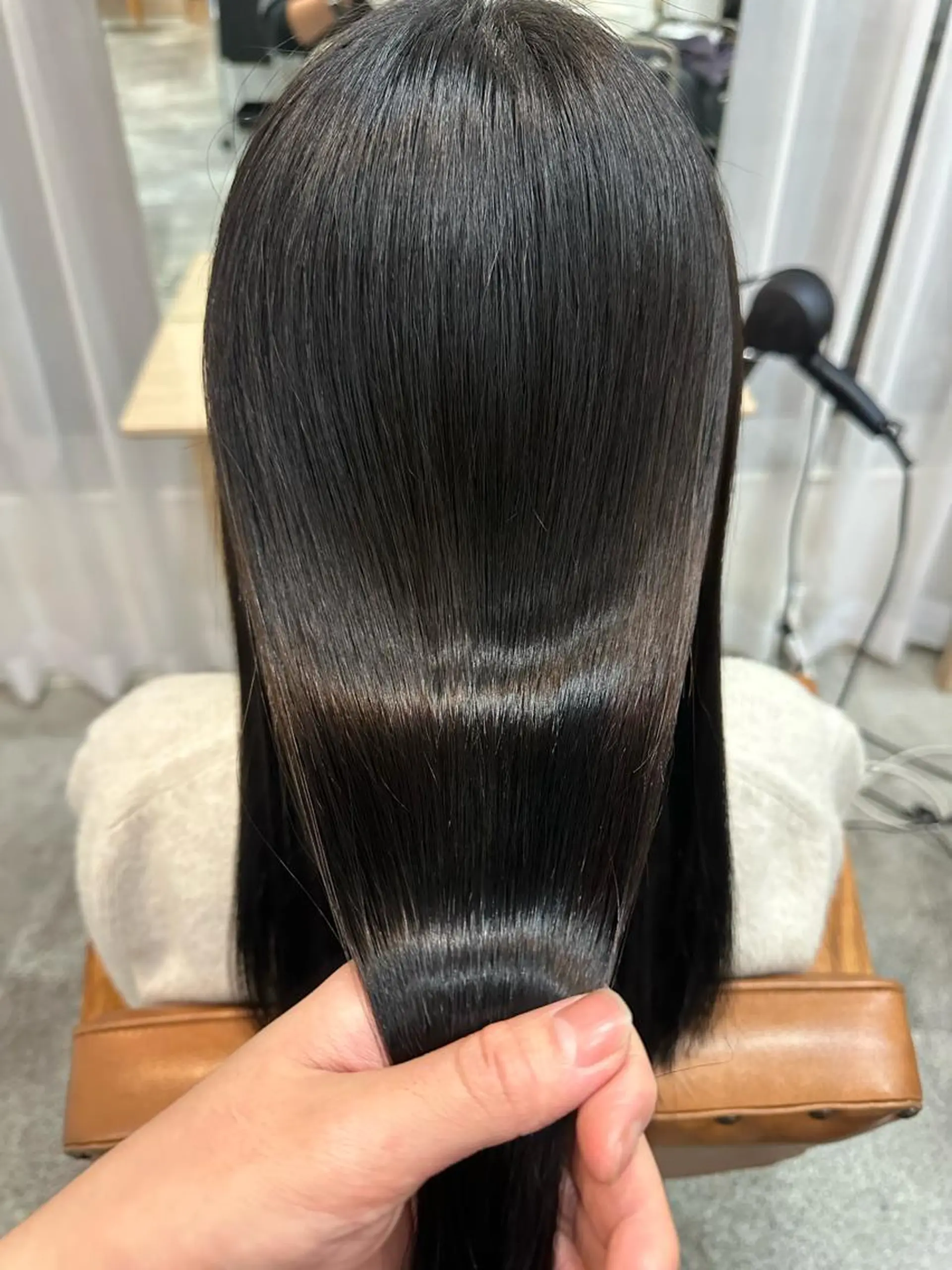 ミディアム カラー ミディアムパーマ アッシュ ベージュカラー ブリーチ ブラウンカラー 👑髪質改善の匠👑 サンジョウ ユウキのヘアスタイル