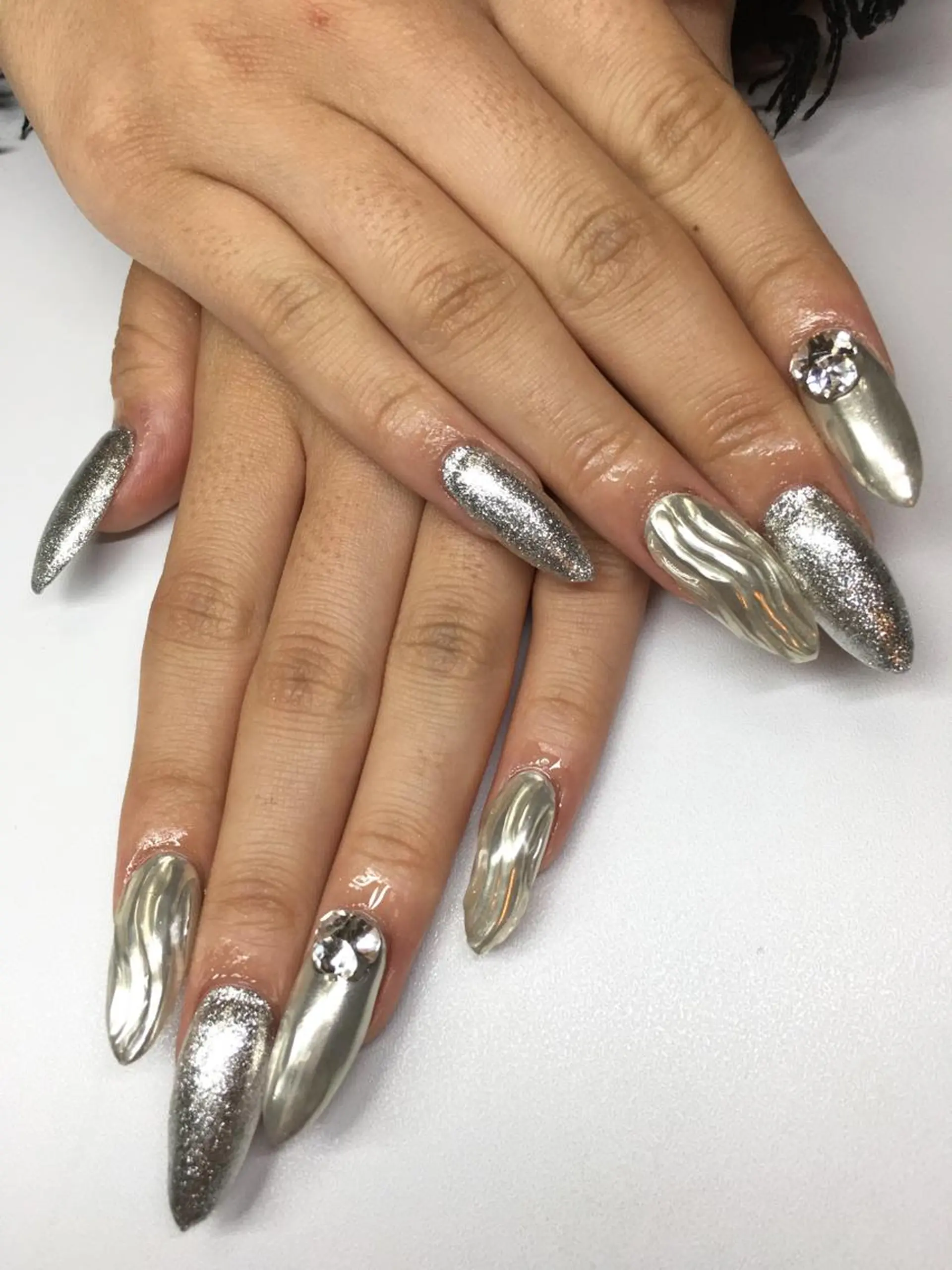 ネイル ミラーネイル ハンドネイル glow_ nailのネイルデザイン