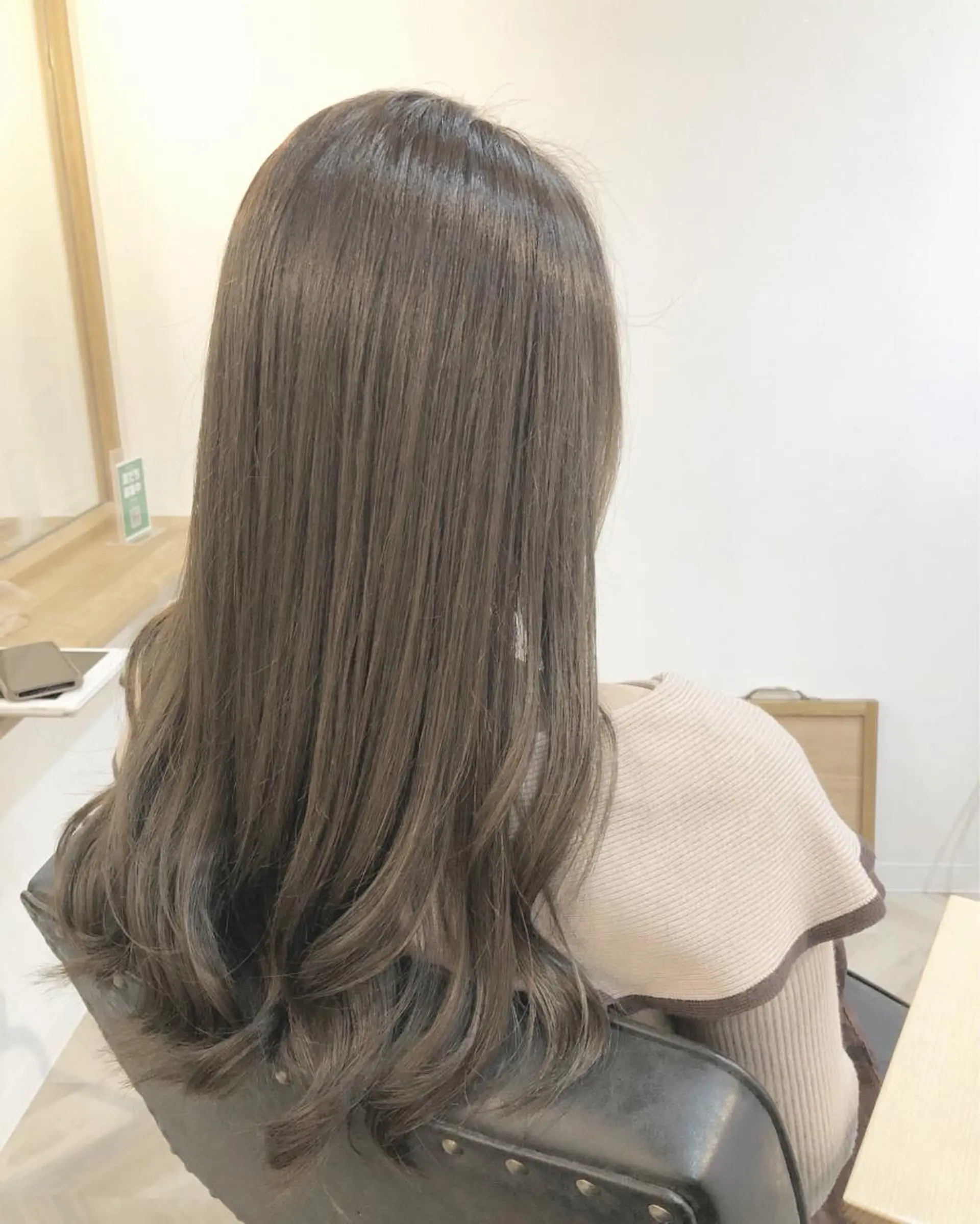 ロング PACE所属・ayumi ／透明感カラーのヘアスタイル