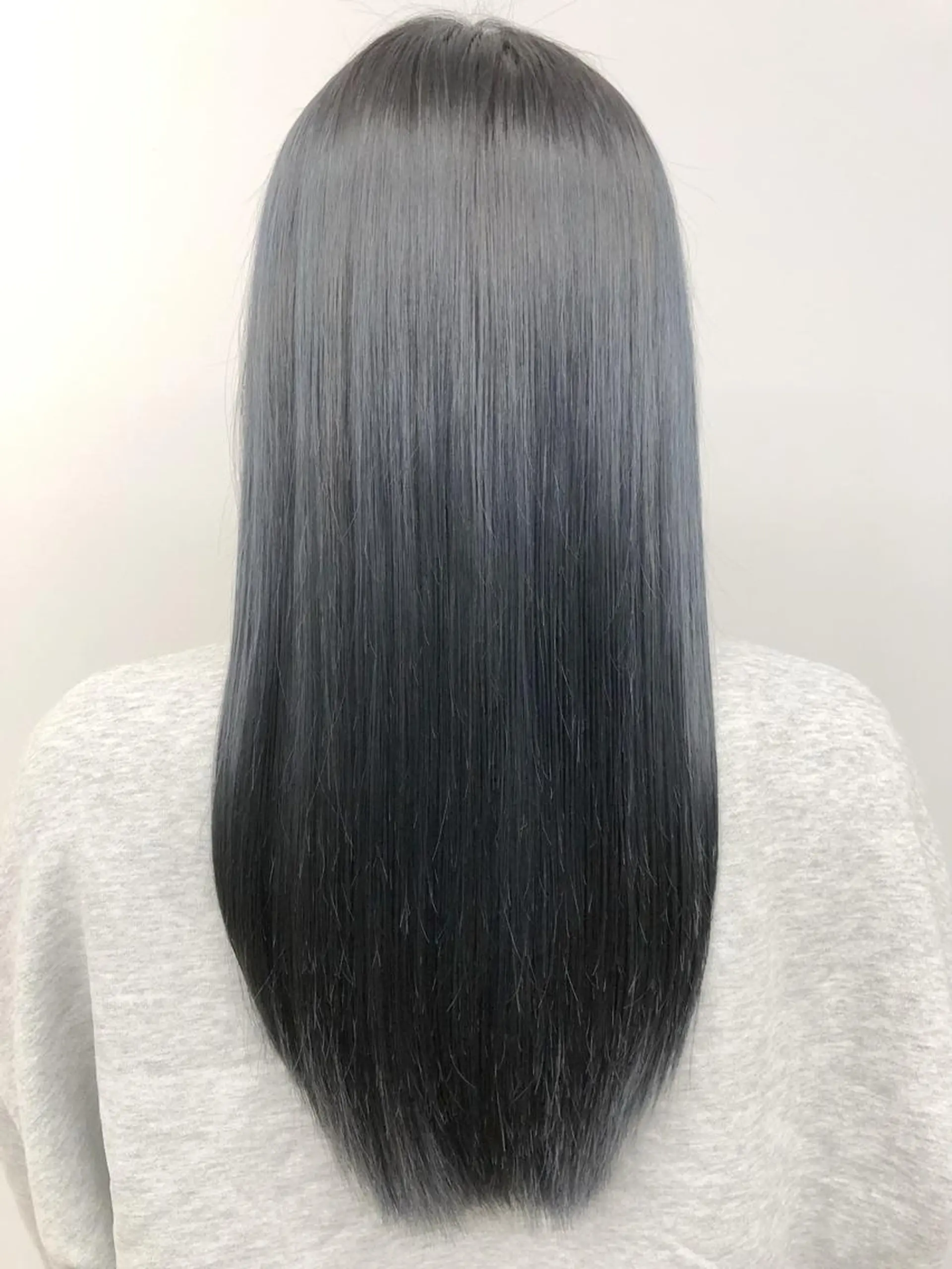 セミロング カラー ブルーカラー ブルージュ 代表　YUKI ☆のヘアスタイル