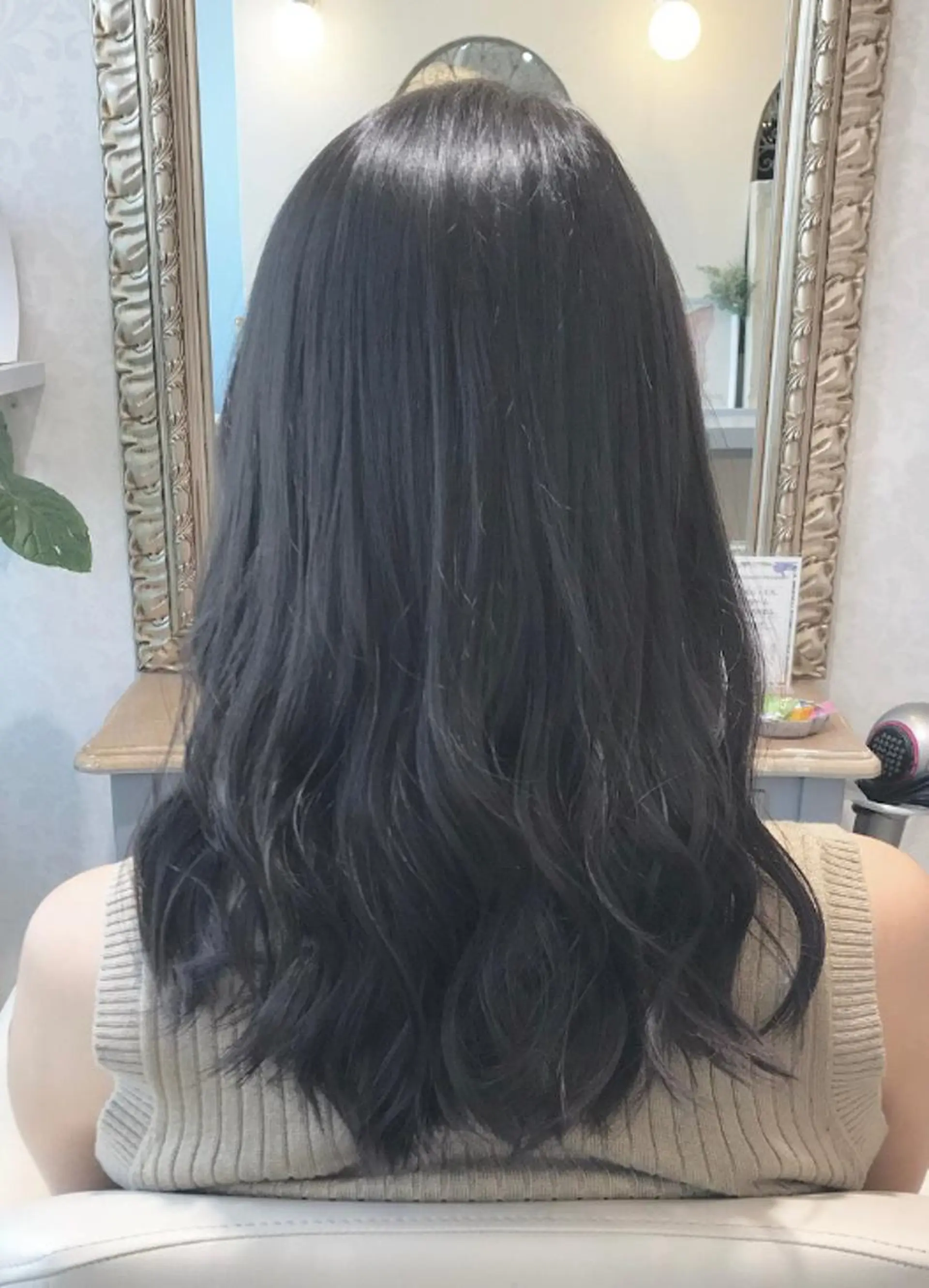 ロング カラー グレージュ color coutureのヘアスタイル