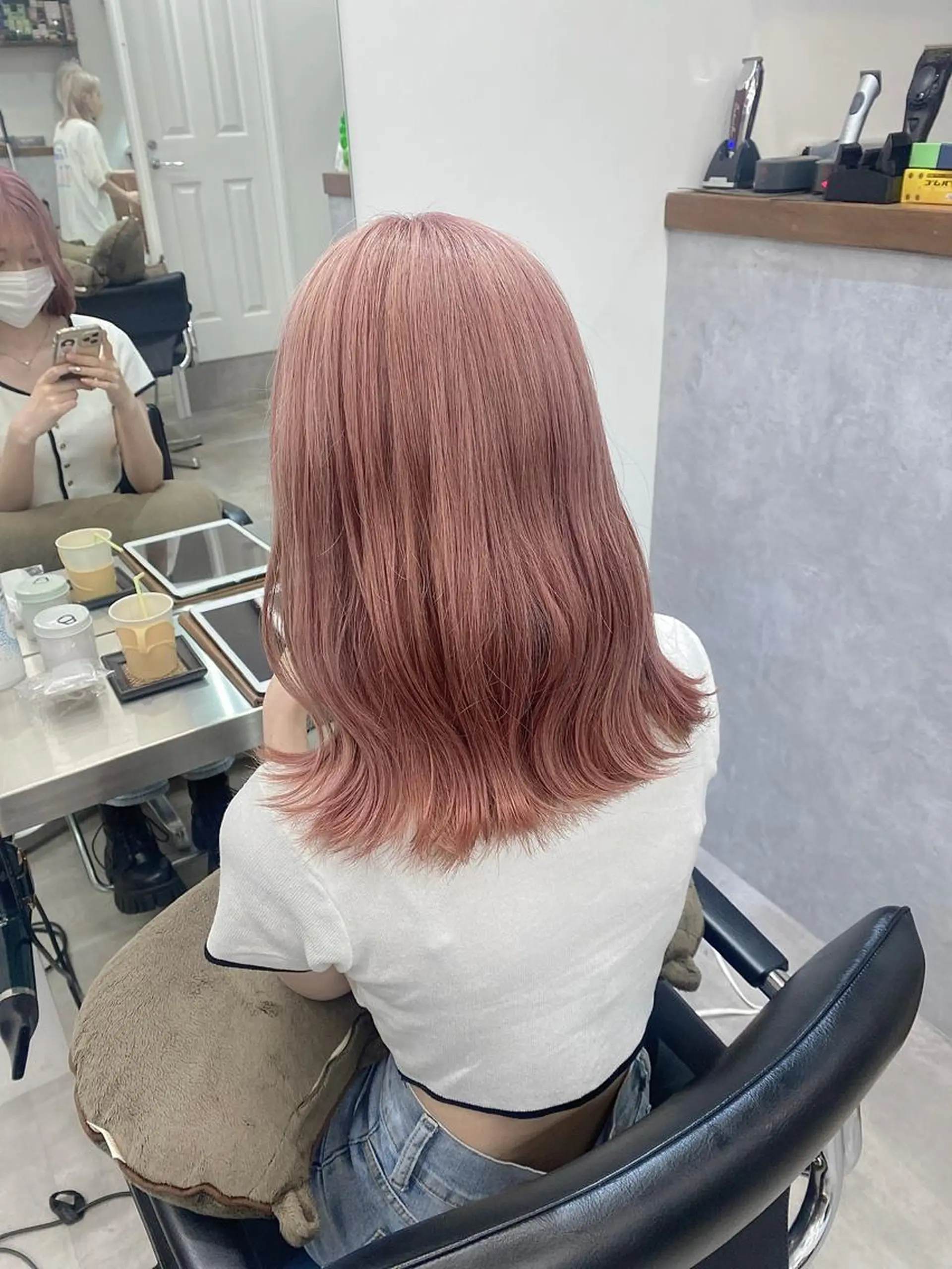 ロング カラー ベージュカラー ブラウンカラー ダブルカラー ピンクカラー ピンクベージュ ヘアカラー トリートメント ブリーチ指名 NO1🌈SAKIのヘアスタイル