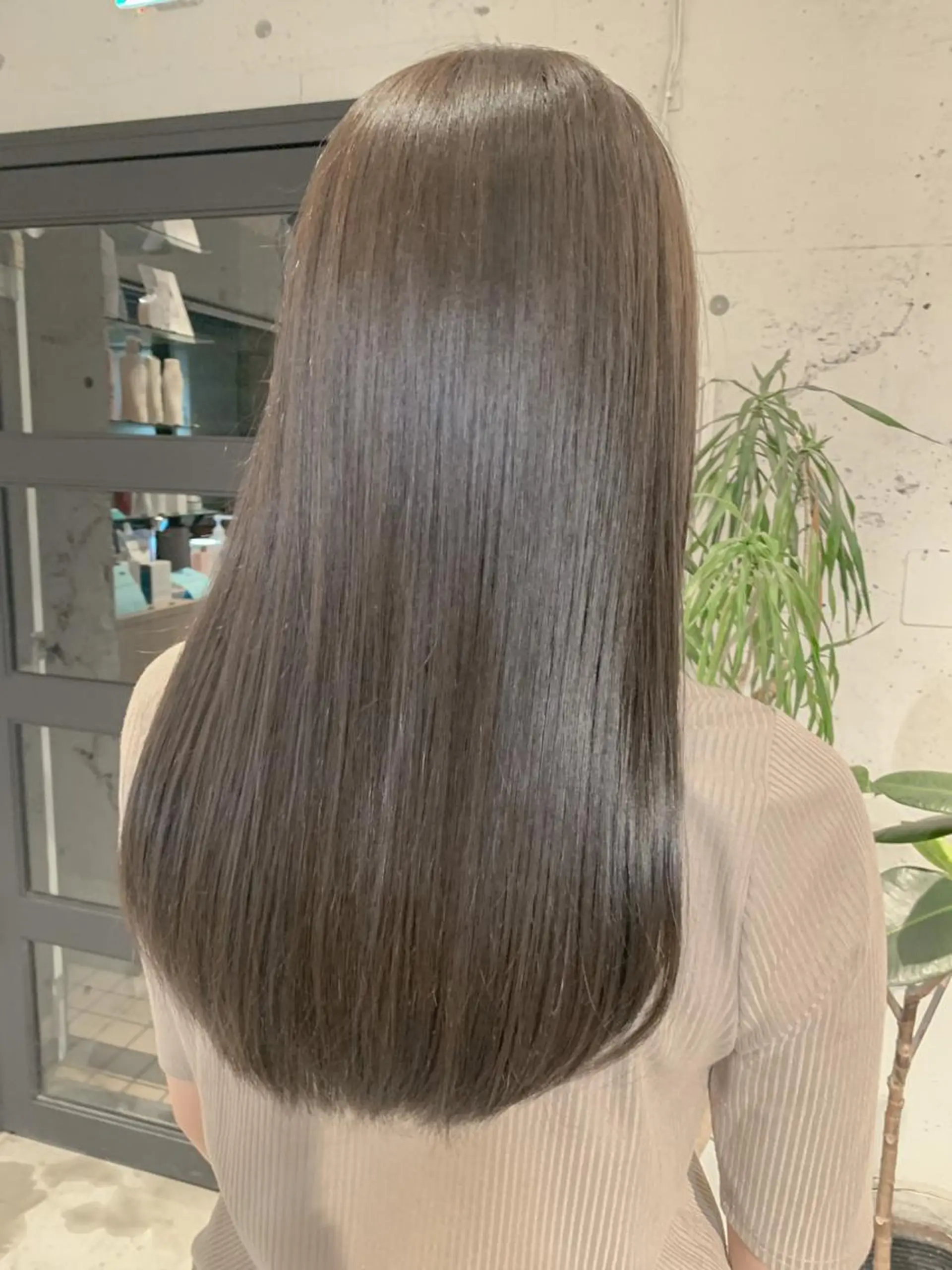 ロング カラー ヘアアレンジ yuka .のヘアスタイル