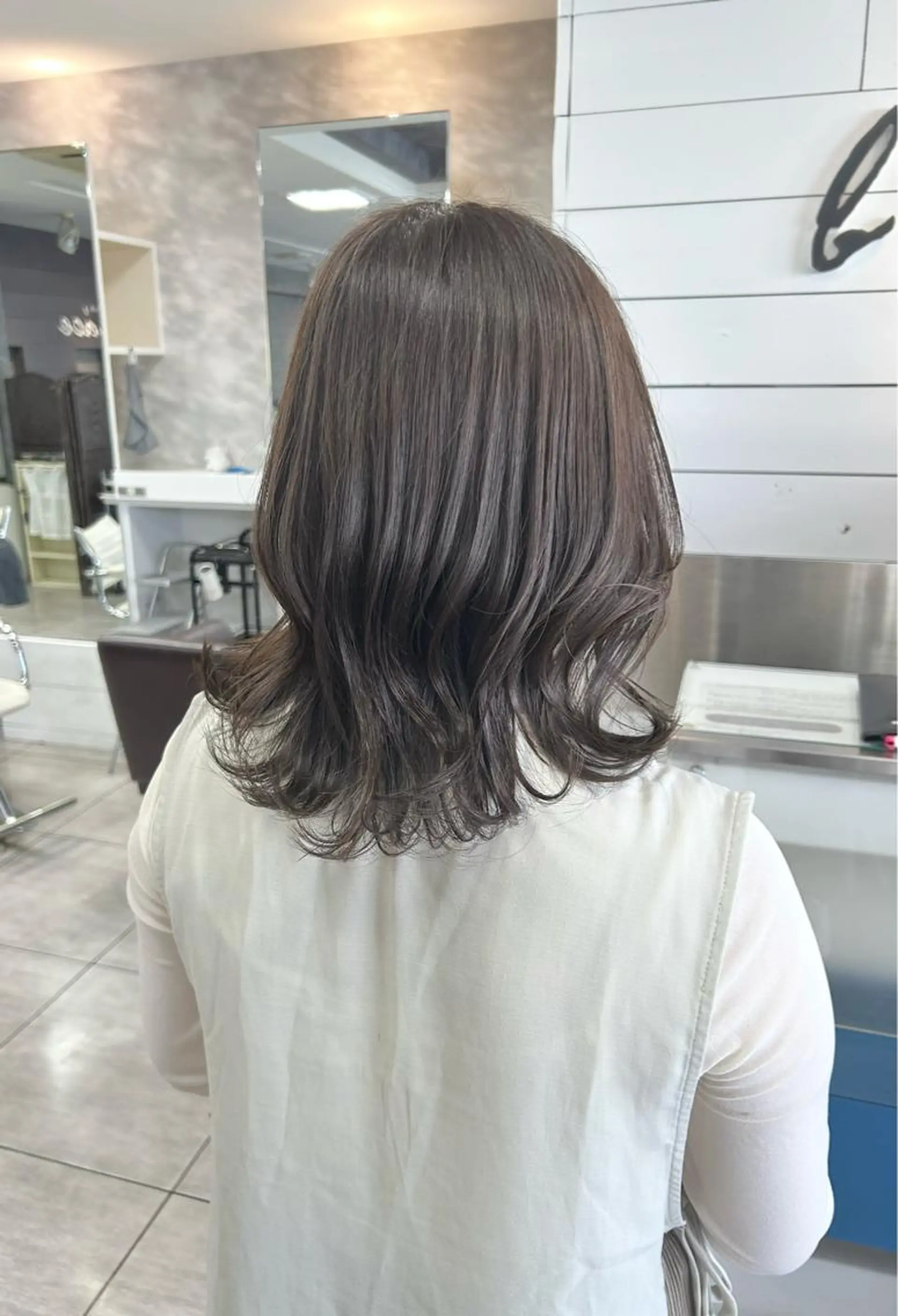 ミディアム カット ヘアカラー 🫧艶髪カラー🫧 森本くるみのヘアスタイル