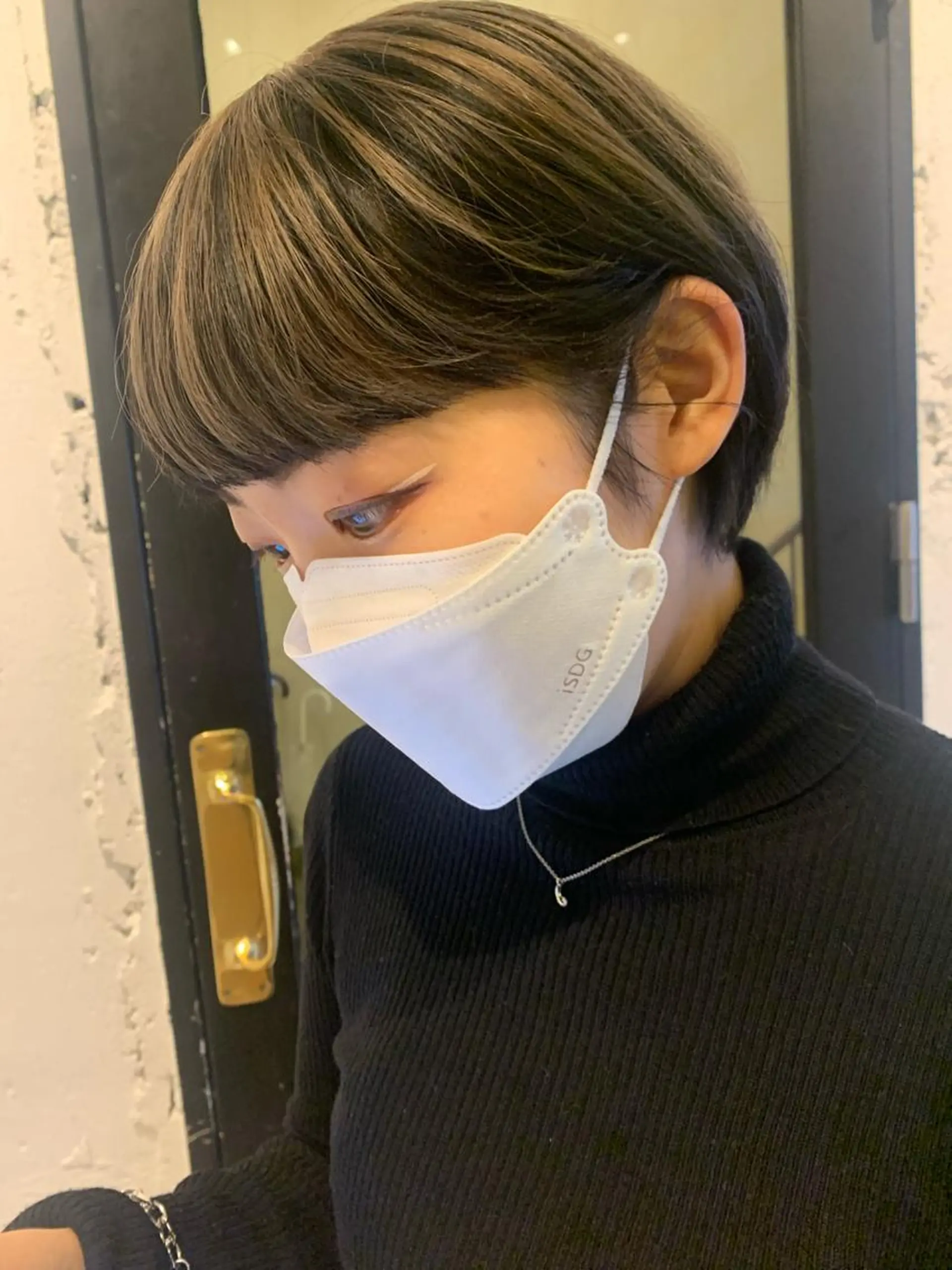 ショート カラー Fuuu《フゥ》所属・シノザキ シンゴのヘアスタイル