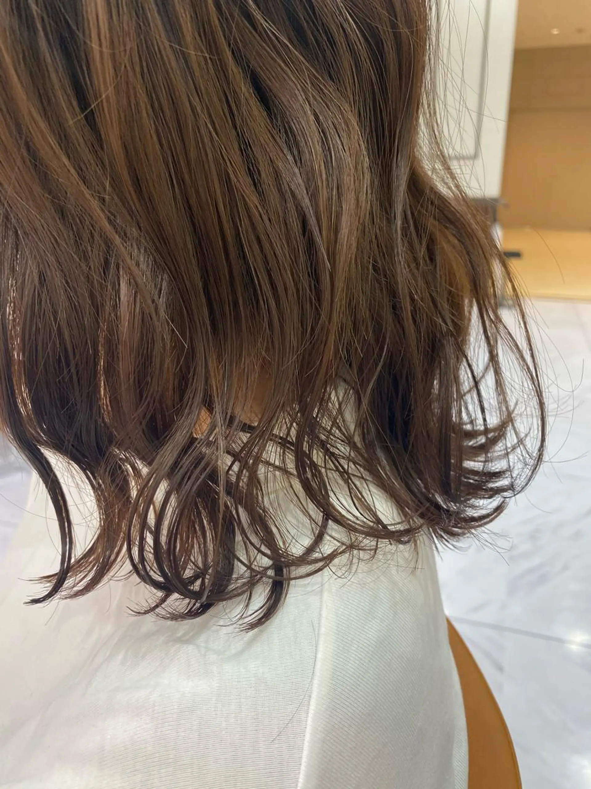ミディアム 宮澤 美幸のヘアスタイル