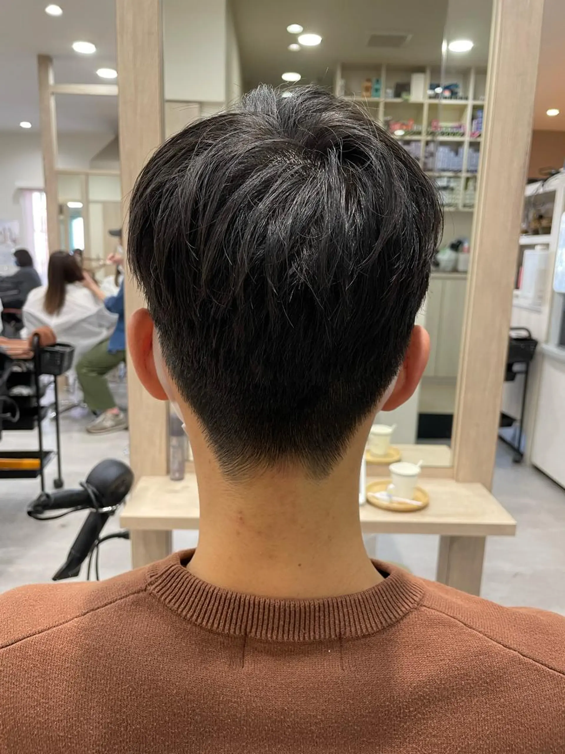 メンズ マッシュ 刈り上げ カット 永田 まどかのヘアスタイル