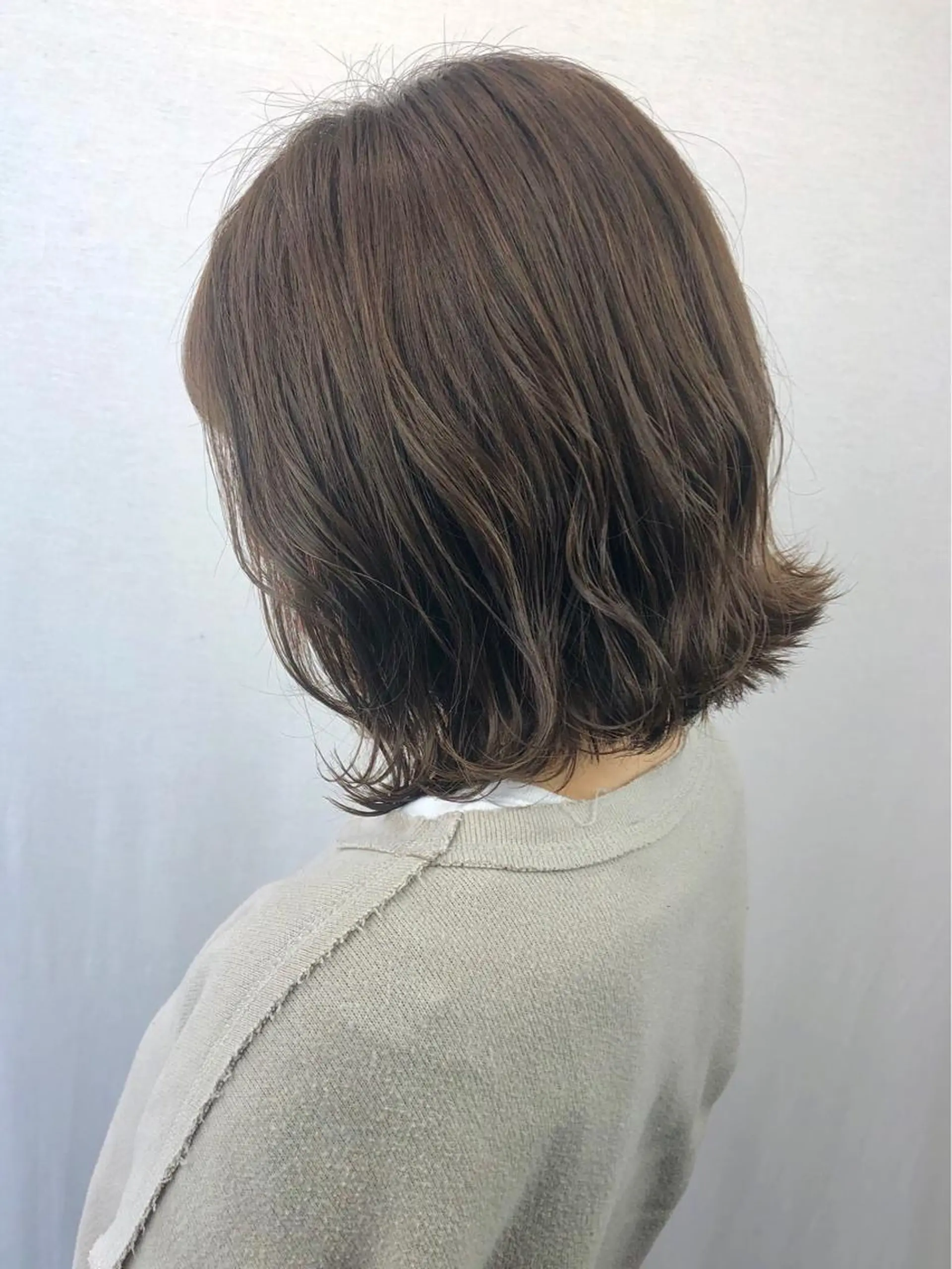 ミディアム カラー 切りっぱなしボブ アッシュ ボブ 2nd所属・🤍2nd🤍田所 美希のヘアスタイル