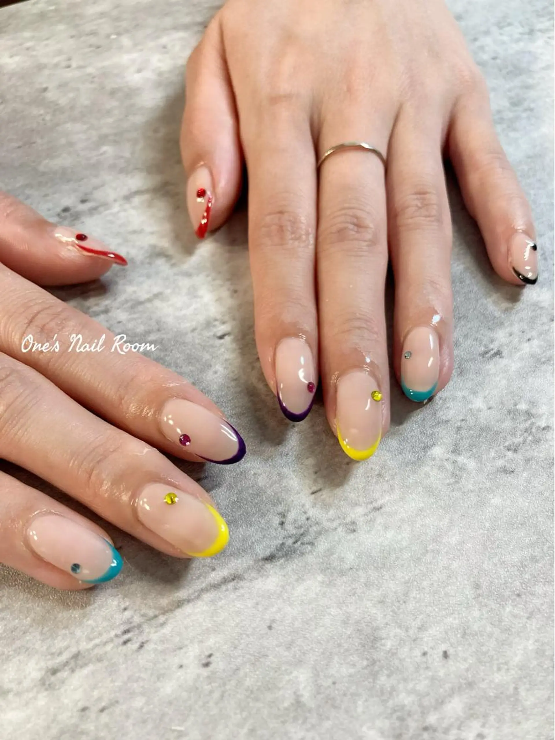 ネイル ハンドネイル One's Nail Roomのネイルデザイン