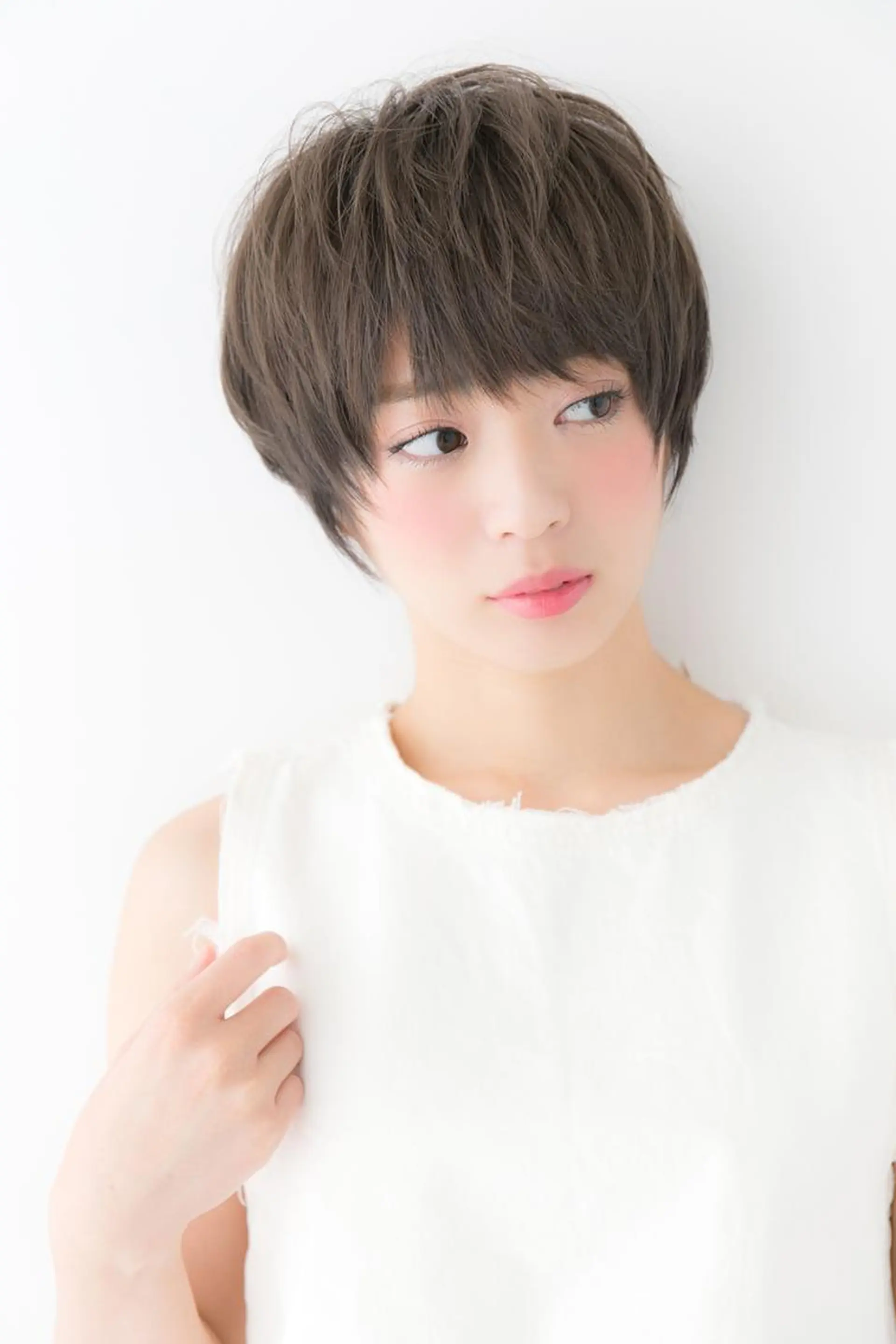 ショート カラー 羽田 ひろむのヘアスタイル